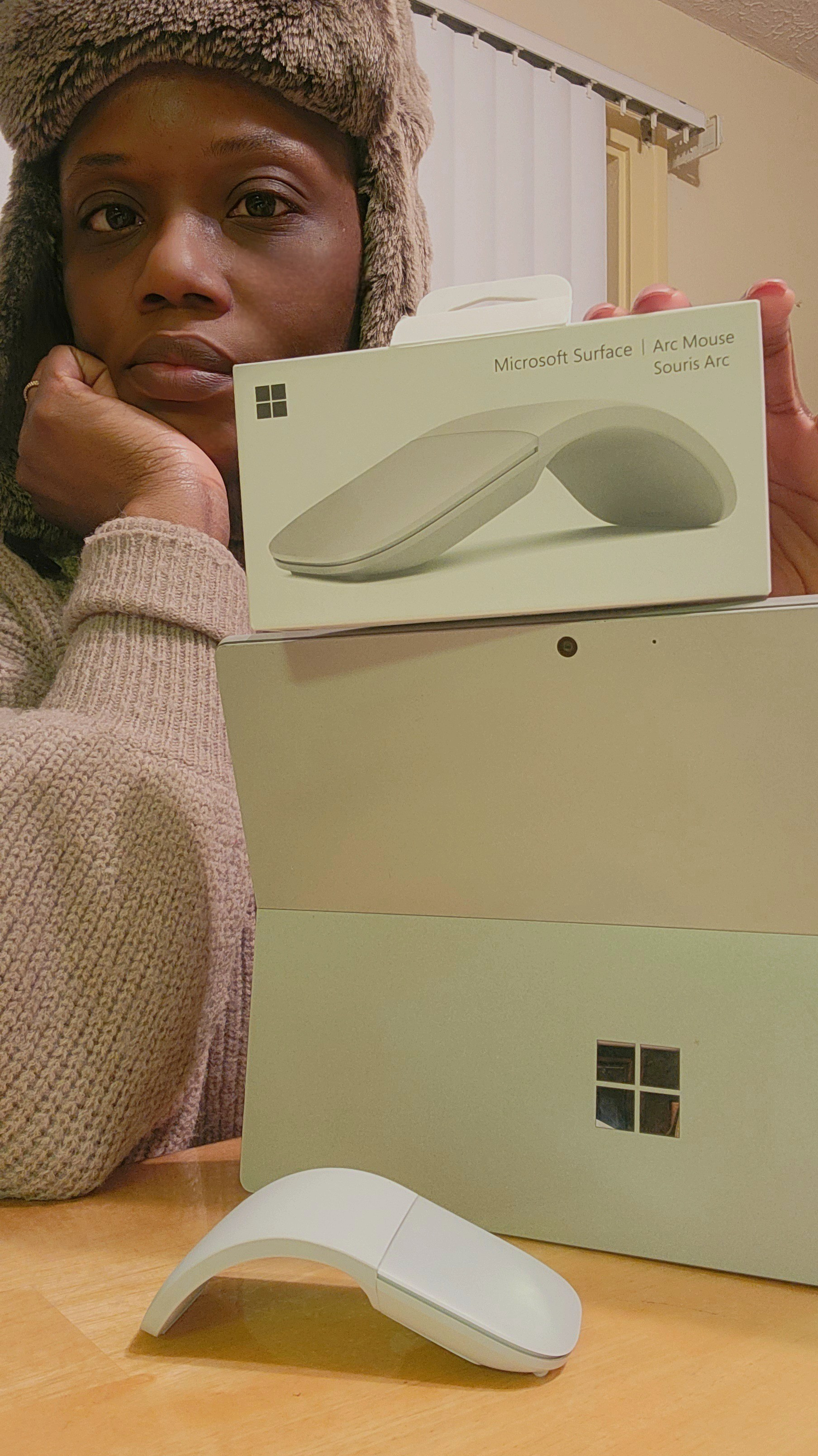 Newest addition to my Microsoft tech | Surface Pro Arc Mouse

#LTKdayinmylife #LTKWorkwear