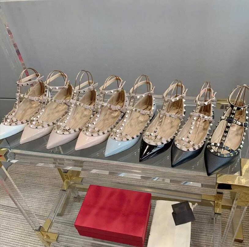 Designer Women's Sandals Pointed Toe 2-Straps Studs Flat Patent Leather Rivets Sandal Women Strap... | DHGate