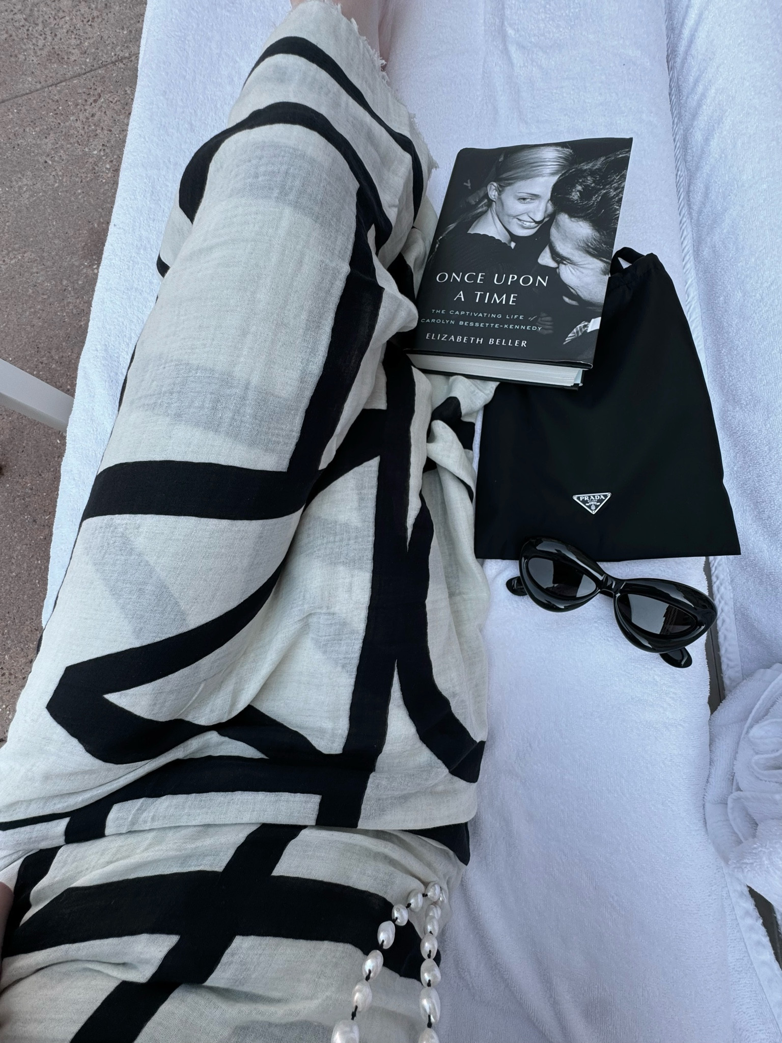 Another pic from our staycation. So chic and classic for a day by the pool!