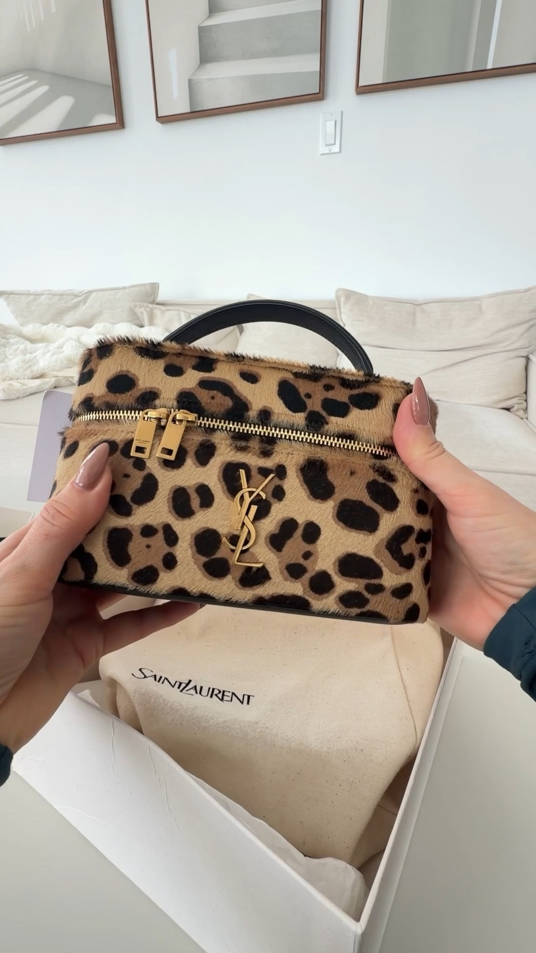 YSL Saint Laurent animal print leopard vanity bag 🐆🥰

#LTKdayinmylife #LTKValentine #LTKootd