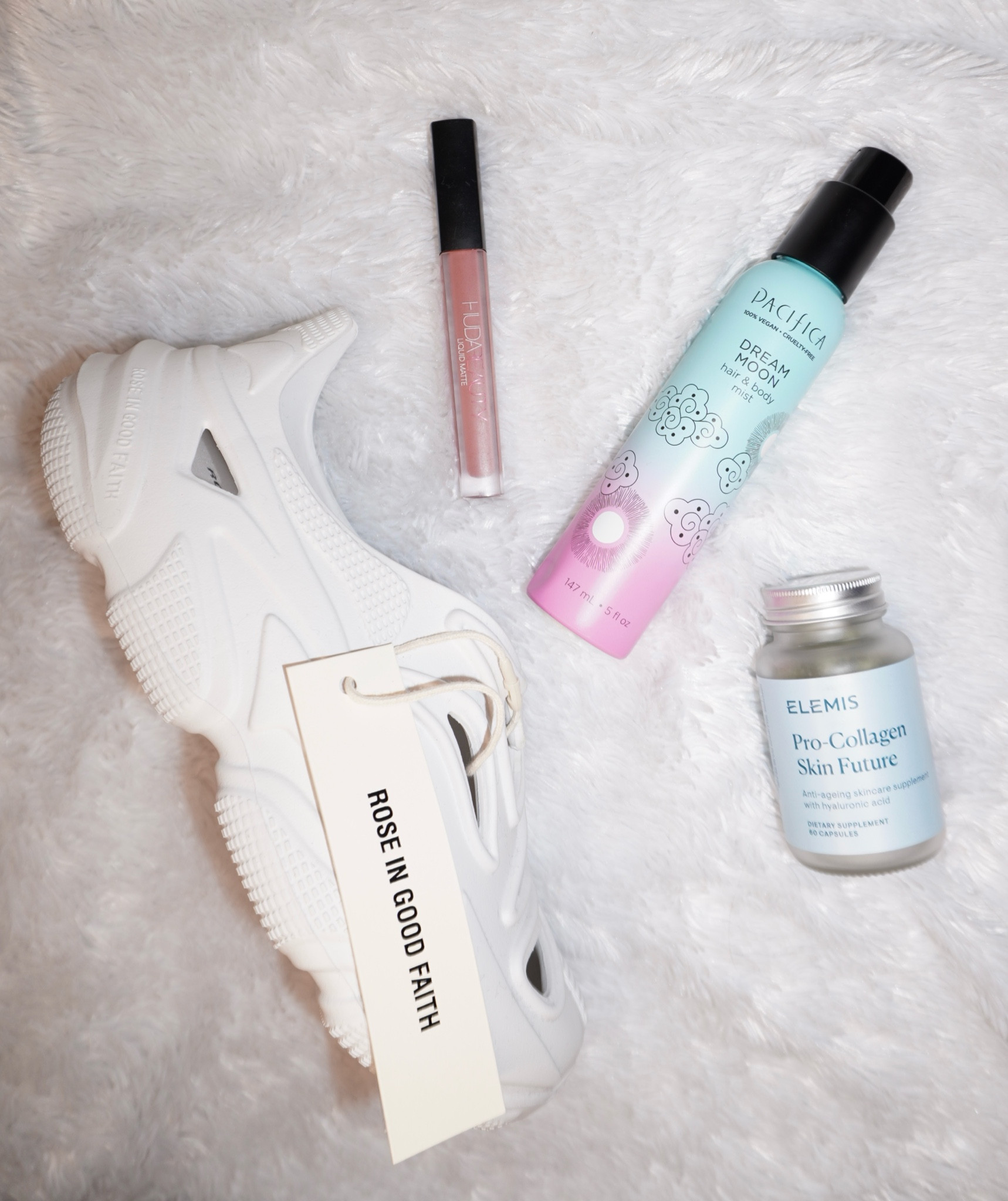 Weekly Obsessions 5/5 ✨

From collagen boosting supplements to the cool version of crocs, these are this week's absolute OBSESSIONS 🫶🏼

#LTKBeauty #LTKShoeCrush #LTKFindsUnder100