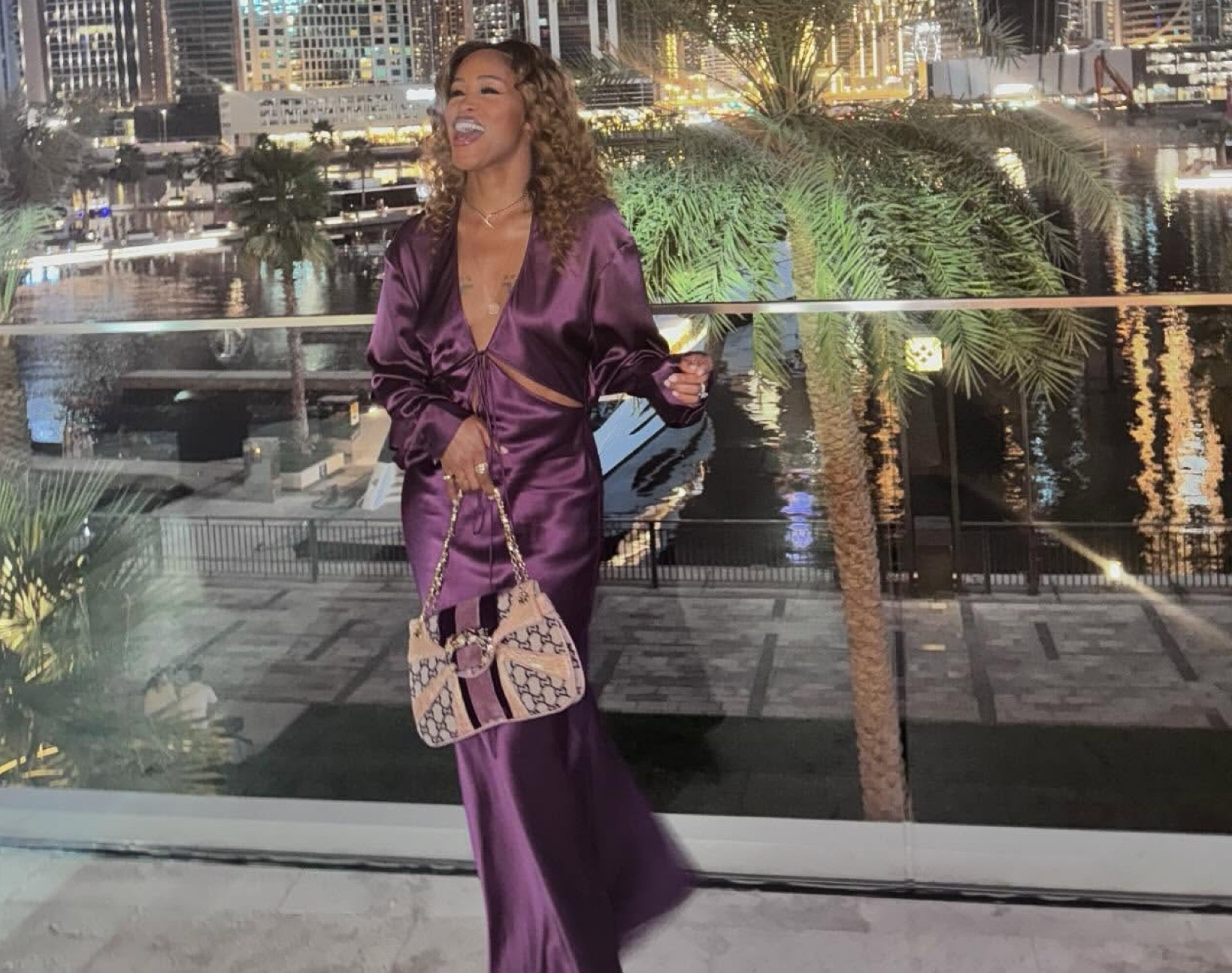 @therealeve relaxed in Dubai wearing a $679 @christopher_esber Triquetra cutout silk-satin maxi dress. Hot! Or Hmm…? Find a link to purchase in our bio.
🎥 IG/Reproduction
#evefbd #eve