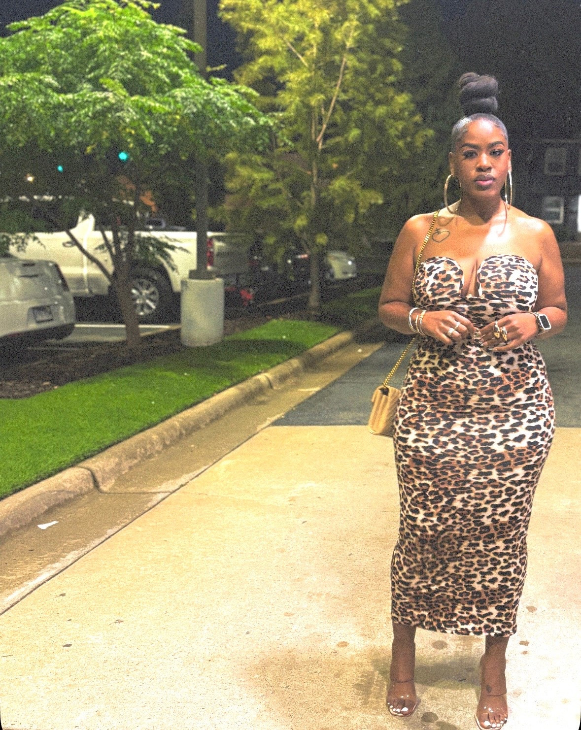 Dress: $10.00
Confidence: PRICELESS ✨ 

Wearing size Large. 



#LTKFindsUnder50 #LTKOver40 #LTKMidsize