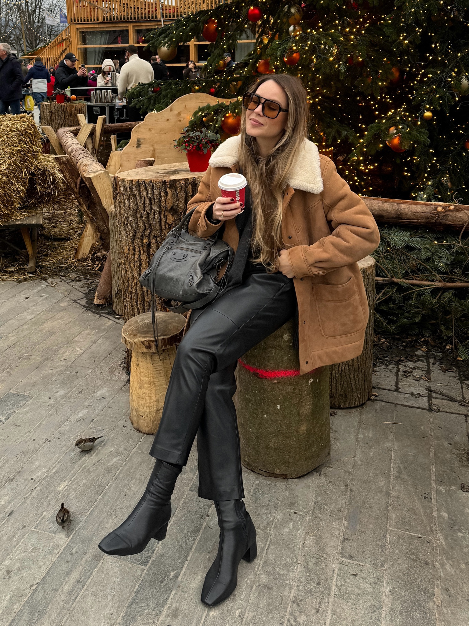 where to find me in december ❄️
at the christmas market 