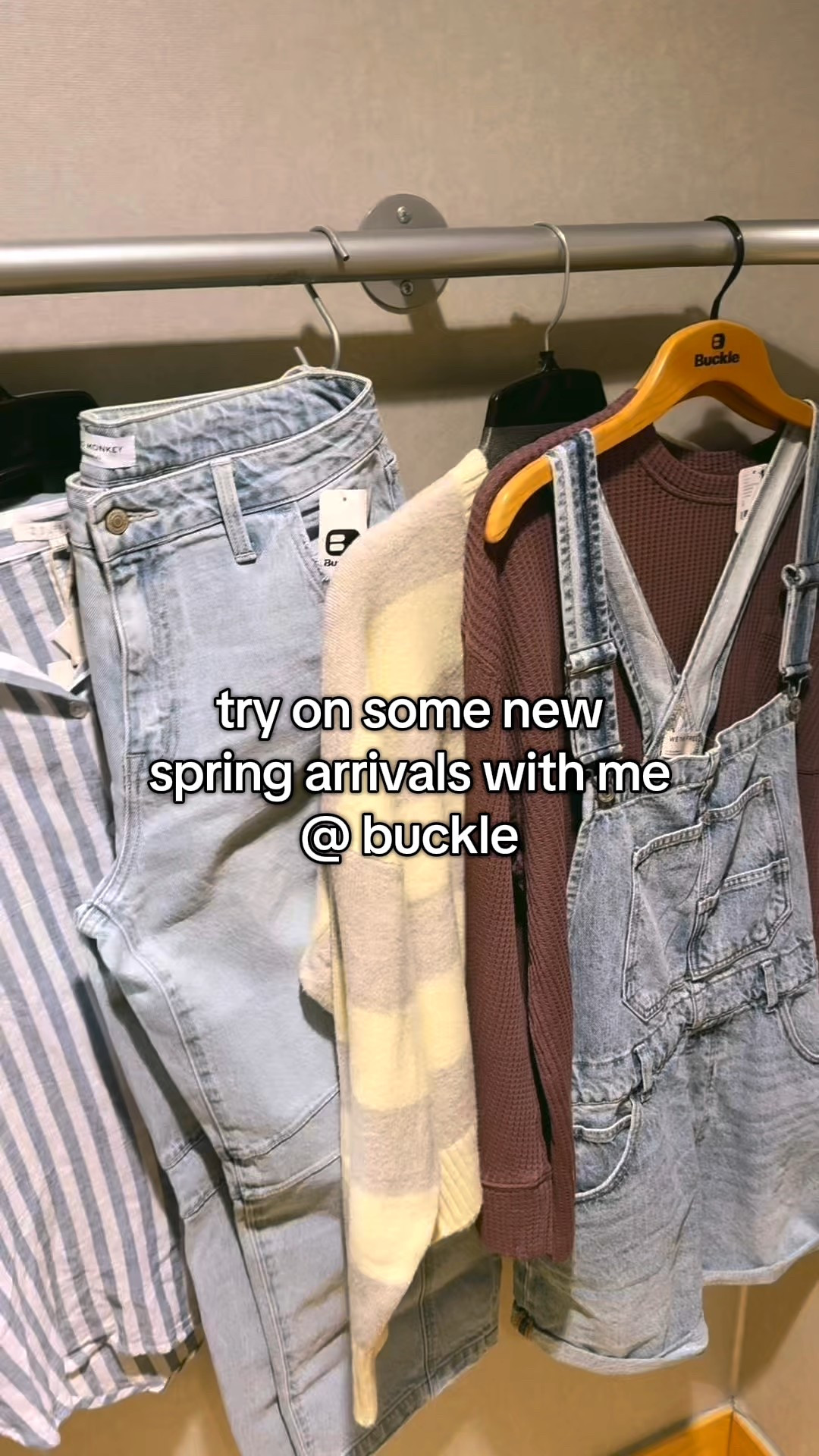Spring trends buckle free people z supply flying monkey 

#LTKootd