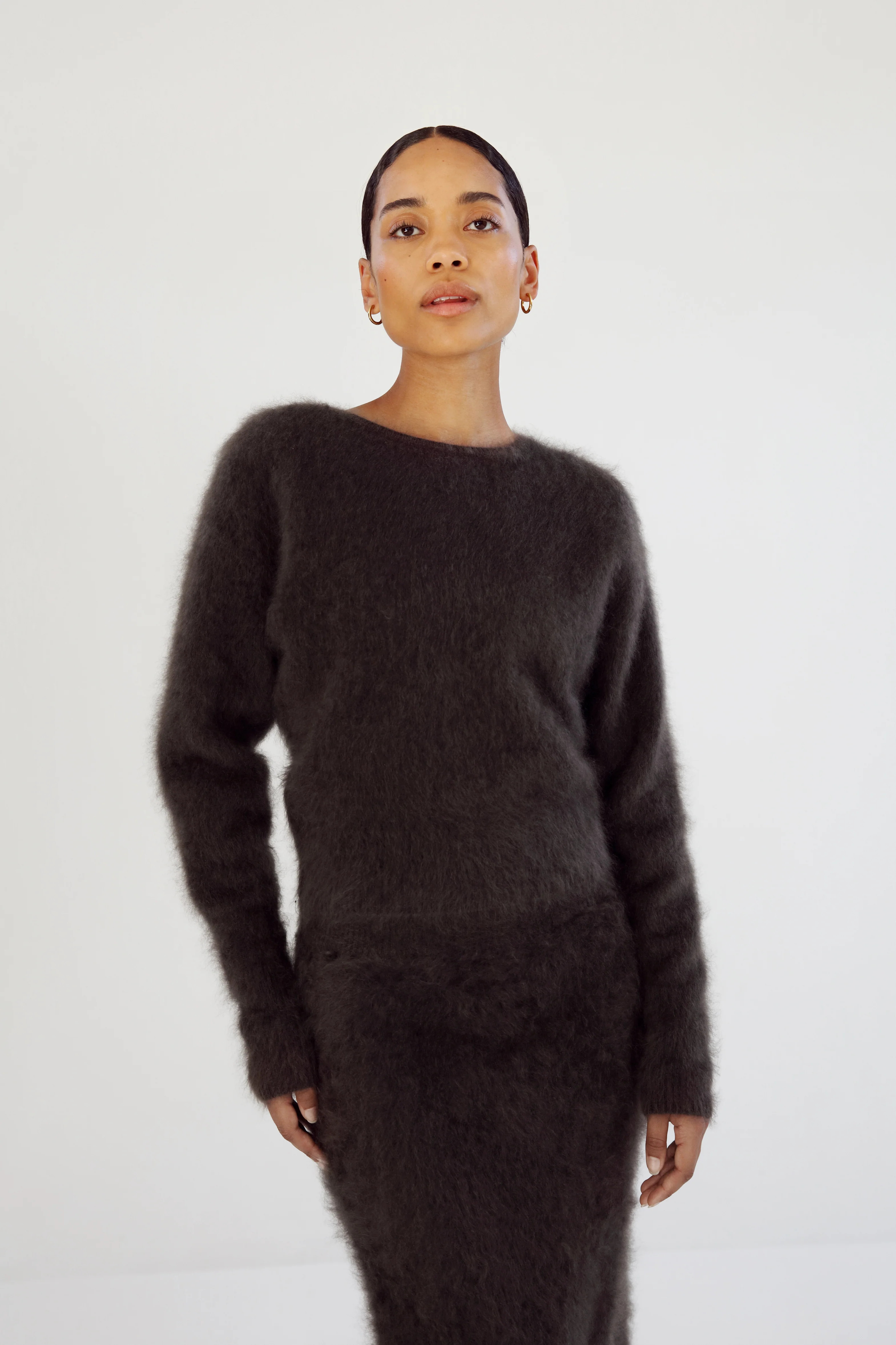 Zoe Crewneck Sweater, chocolate | Almada Label