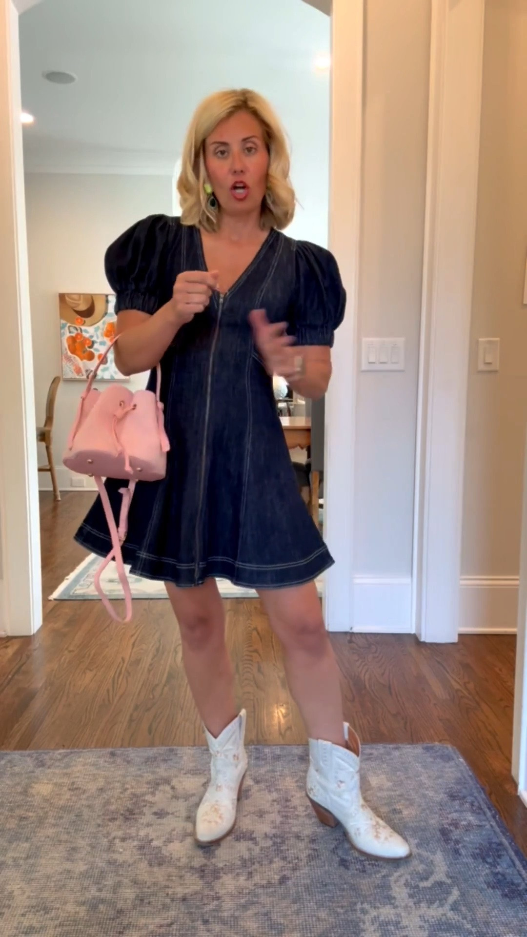 Now this denim dress is such a yes! The puff sleeves and silhouette are just perfection!
Dress - xs 
Boots - 8 tts 

@Anthropologie 
#anthropartner