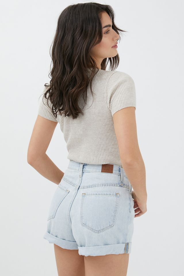 BDG High-Waisted Mom Short – Bleached Light Wash | Urban Outfitters (US and RoW)