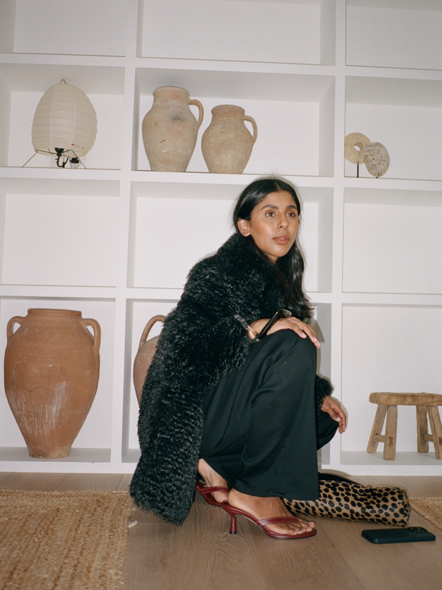 The black fluffy coat.
Winter’s answer to dressing up—without dressing up.