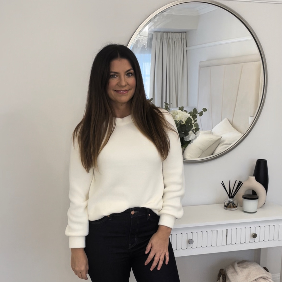 Textured crew neck relaxed jumper. Probably my favourite knit of the season. Winter white & gorgeously soft. I will also get it in pink I love it!

#LTKstyletip #LTKSeasonal #LTKworkwear