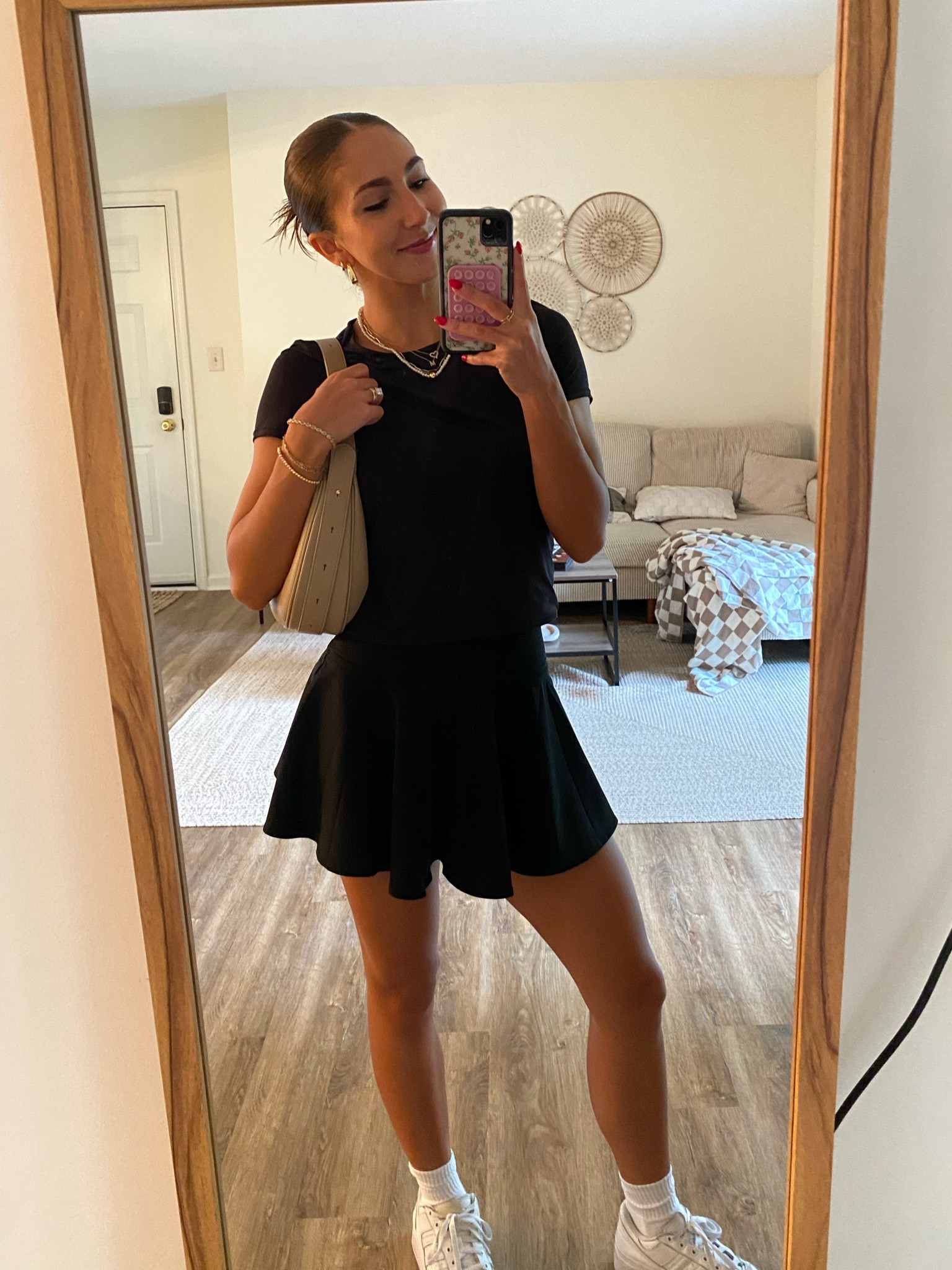 Cute and casual summer outfit! I’m wearing a small in the top and xs in the skirt.

Summer | skirt | skort | tennis skirt | sneakers | tennis shoes | accessories | purse | skims | amazon finds 

#LTKActive #LTKStyleTip #LTKSeasonal