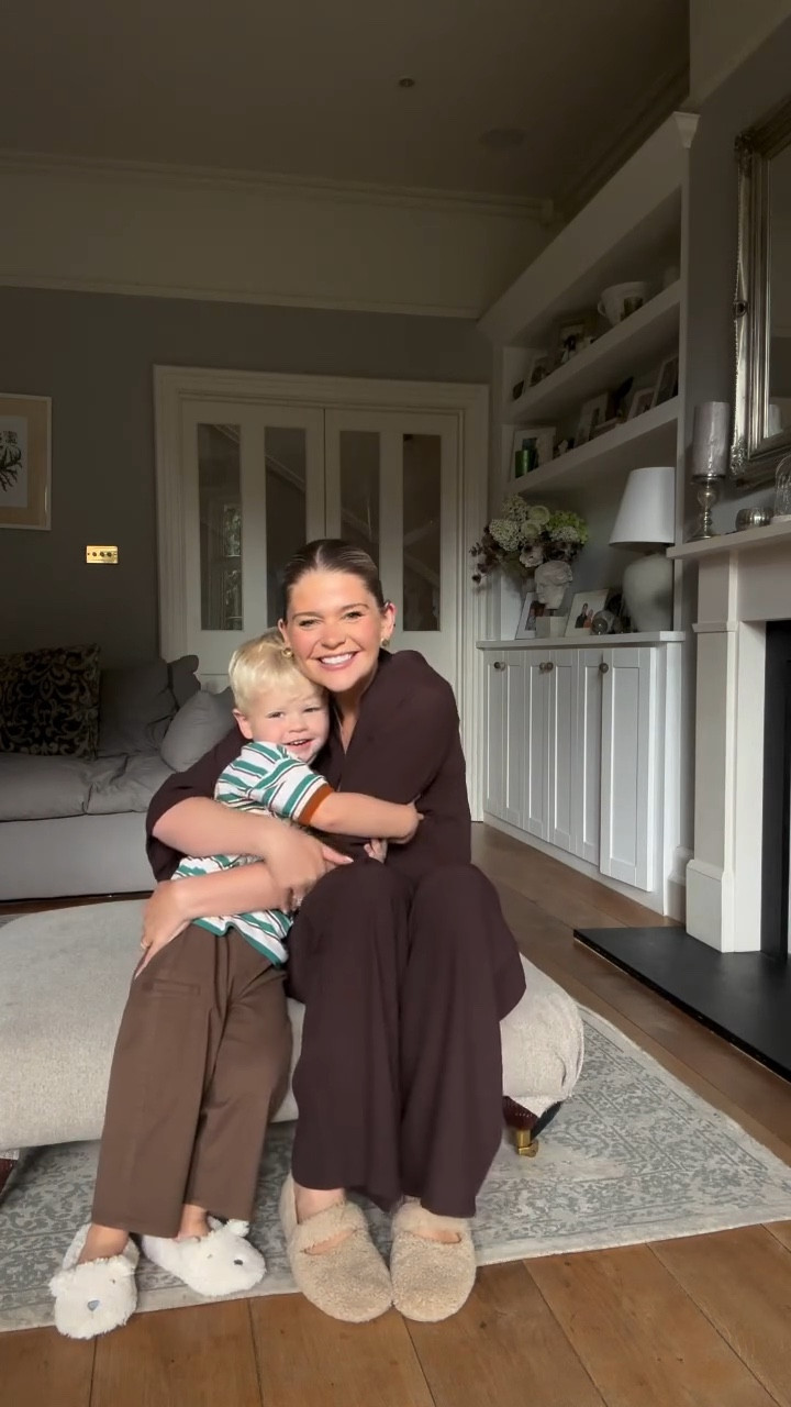 Get ready with us. 🤎 

#toddlermum #mumof3 
#vlog #familylife #ɢᴇᴛʀᴇᴀᴅʏᴡɪᴛʜᴍᴇ

#LTKuk #LTKautumn #LTKkids