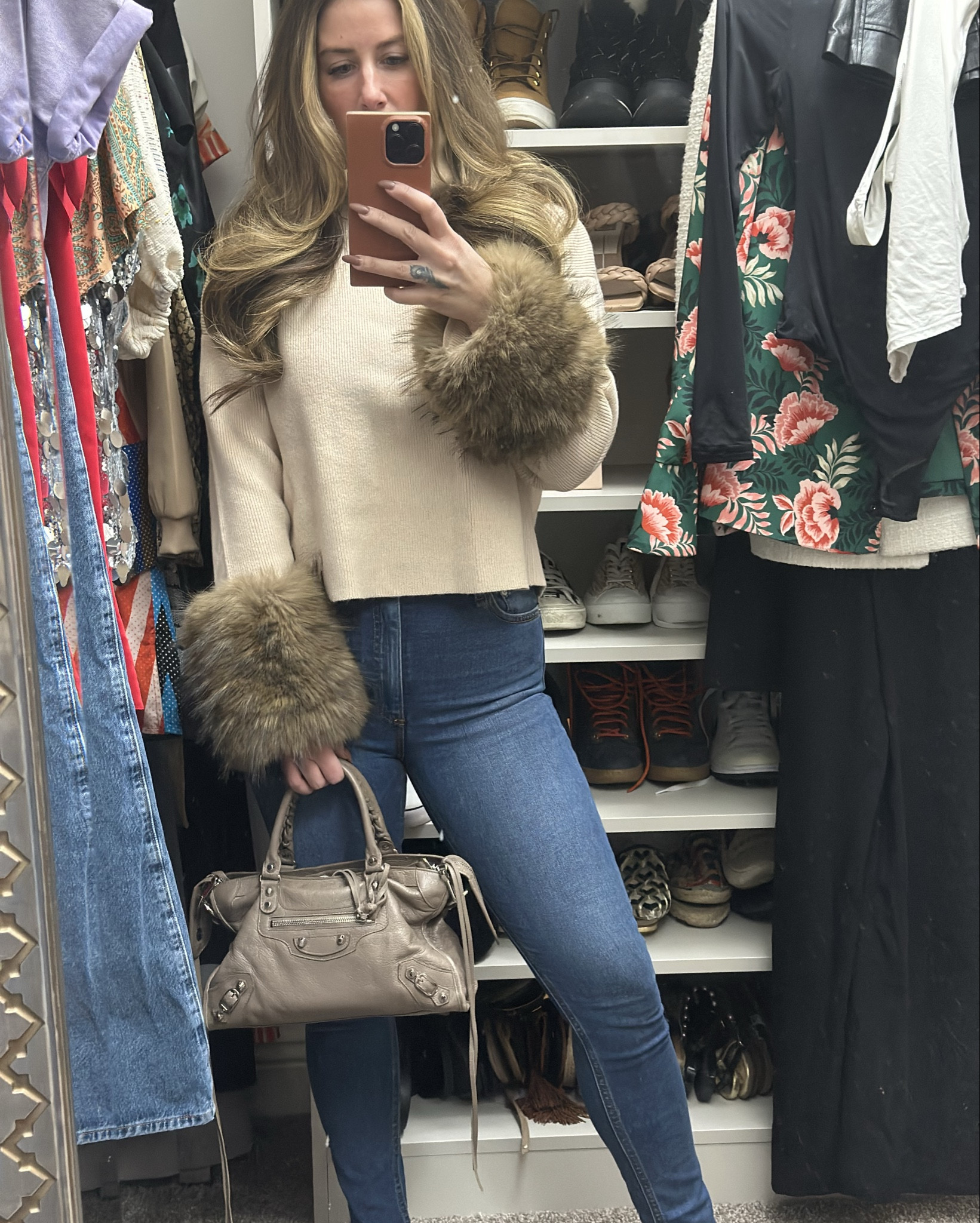 The CUTEST sweater from revolve! I just love the fur details on the arms. It’s so cozy and perfect for the fall and winter 🥰



#LTKSeasonal #LTKStyleTip #LTKWorkwear