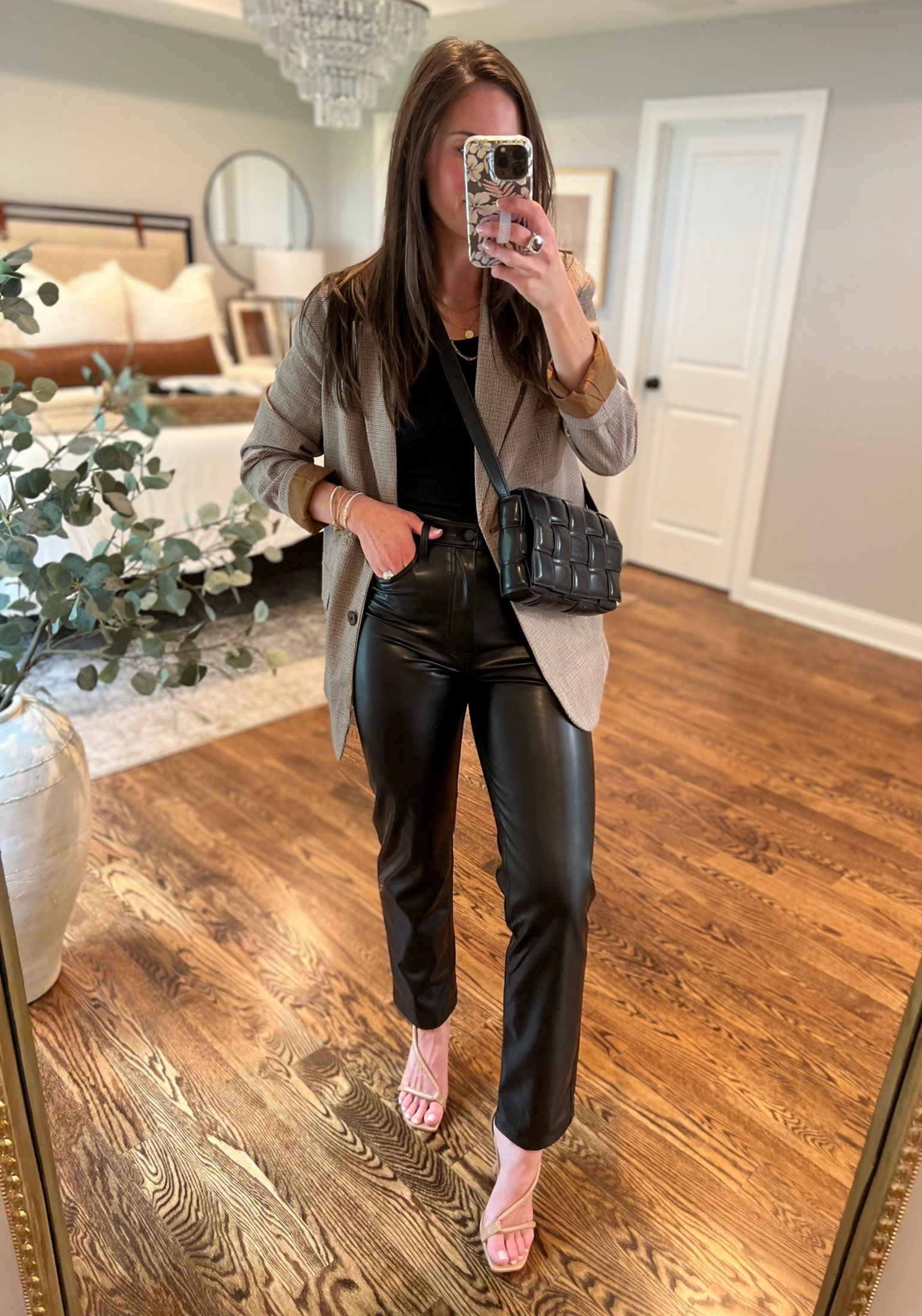 GRWM fall looks: day 29 of 30



#LTKstyletip #LTKSeasonal #LTKunder50