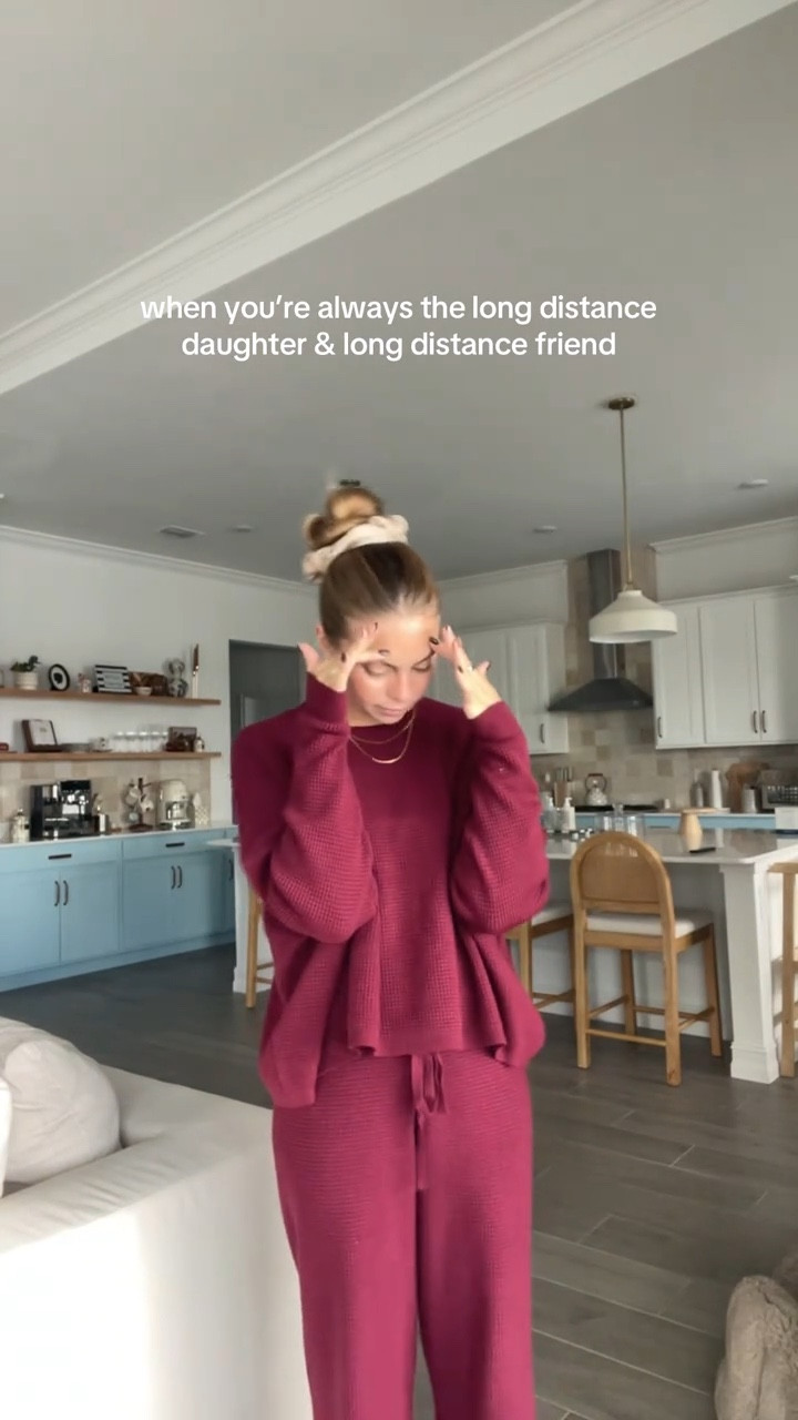 comfiest lounge set from called to surf and it comes in two other colors!! ❣️

#LTKFindsUnder100 #LTKStyleTip #LTKSeasonal