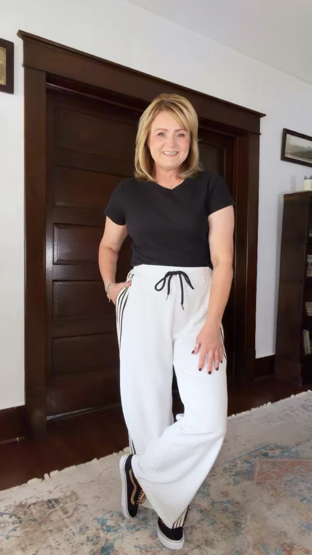 Casual Day. I love these sweatpants and the slit at the ankle. Wearing my true size.

#LTKootd