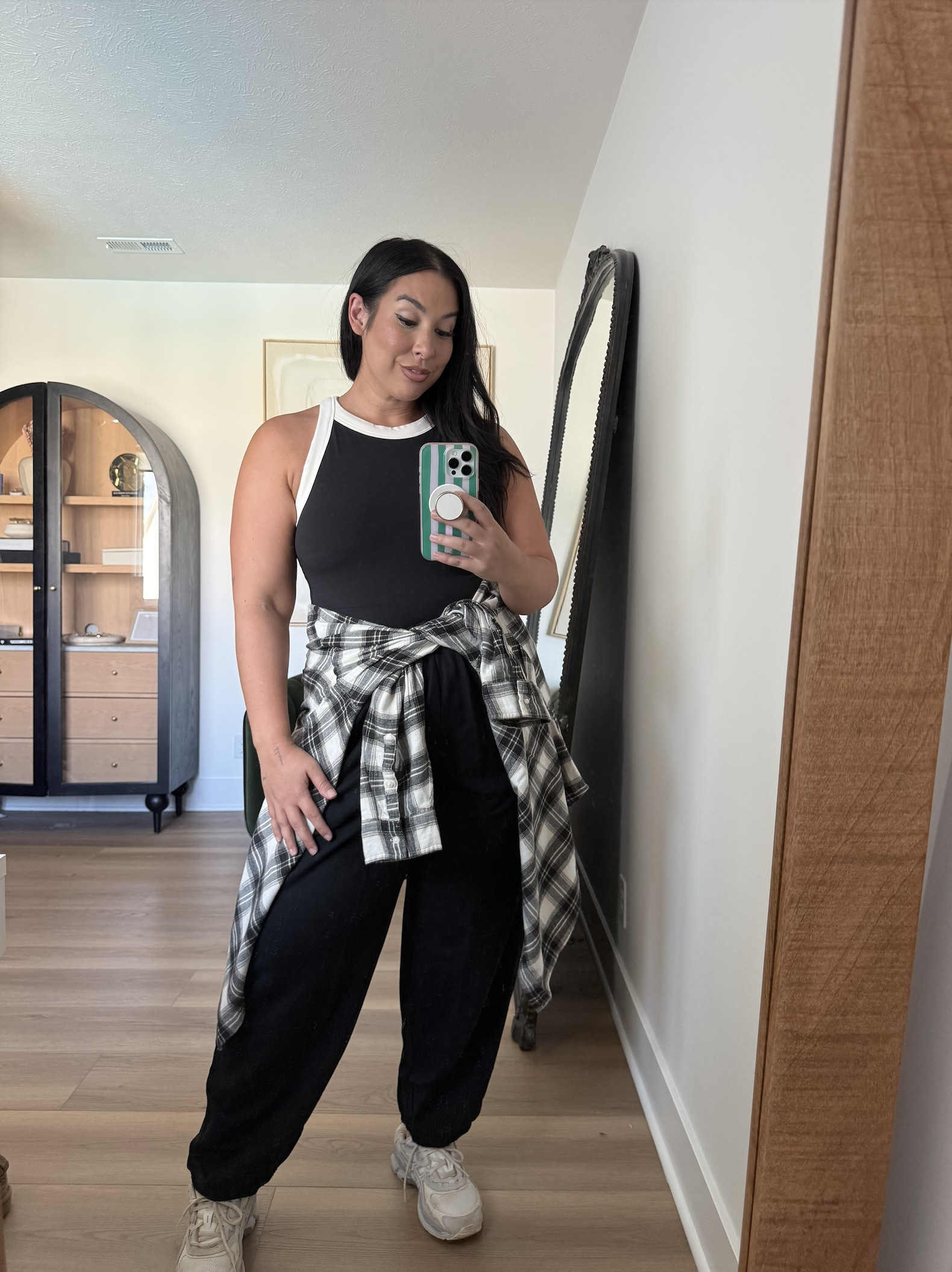 The flannel tied around the waist is going to be trend this fall, I love the way it looks and this one is so soft! 

Top: XL
Shirt: XL
Pants: L Long

aerie, casual outfits, cozy outfits, fall outfits, mid size outfit ideas for fall, affordable outfits, flannel shirt, plaid shirt, fall trends 

 #LTKgrwm #LTKootd #LTKSeasonal
