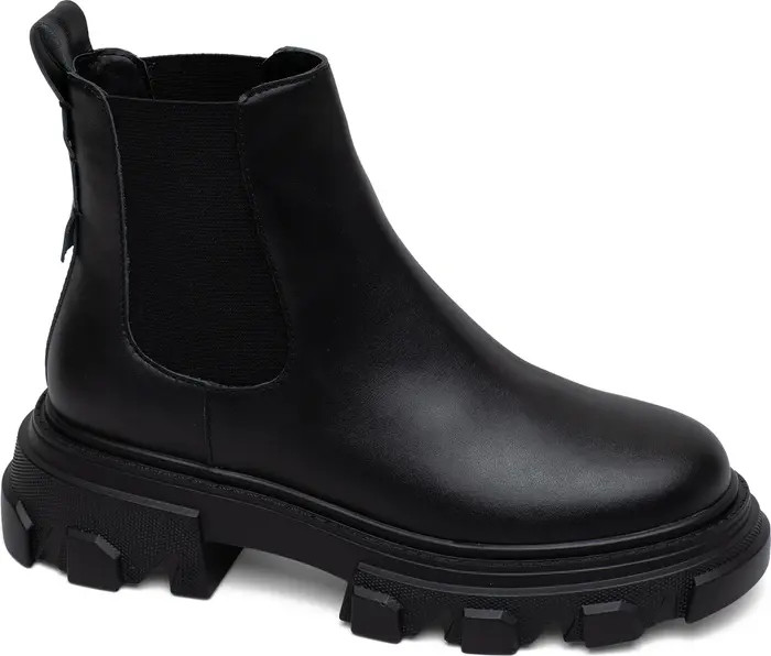 Lisa Vicky Dynamic Lug Sole Chelsea Boot (Women) | Nordstrom | Nordstrom