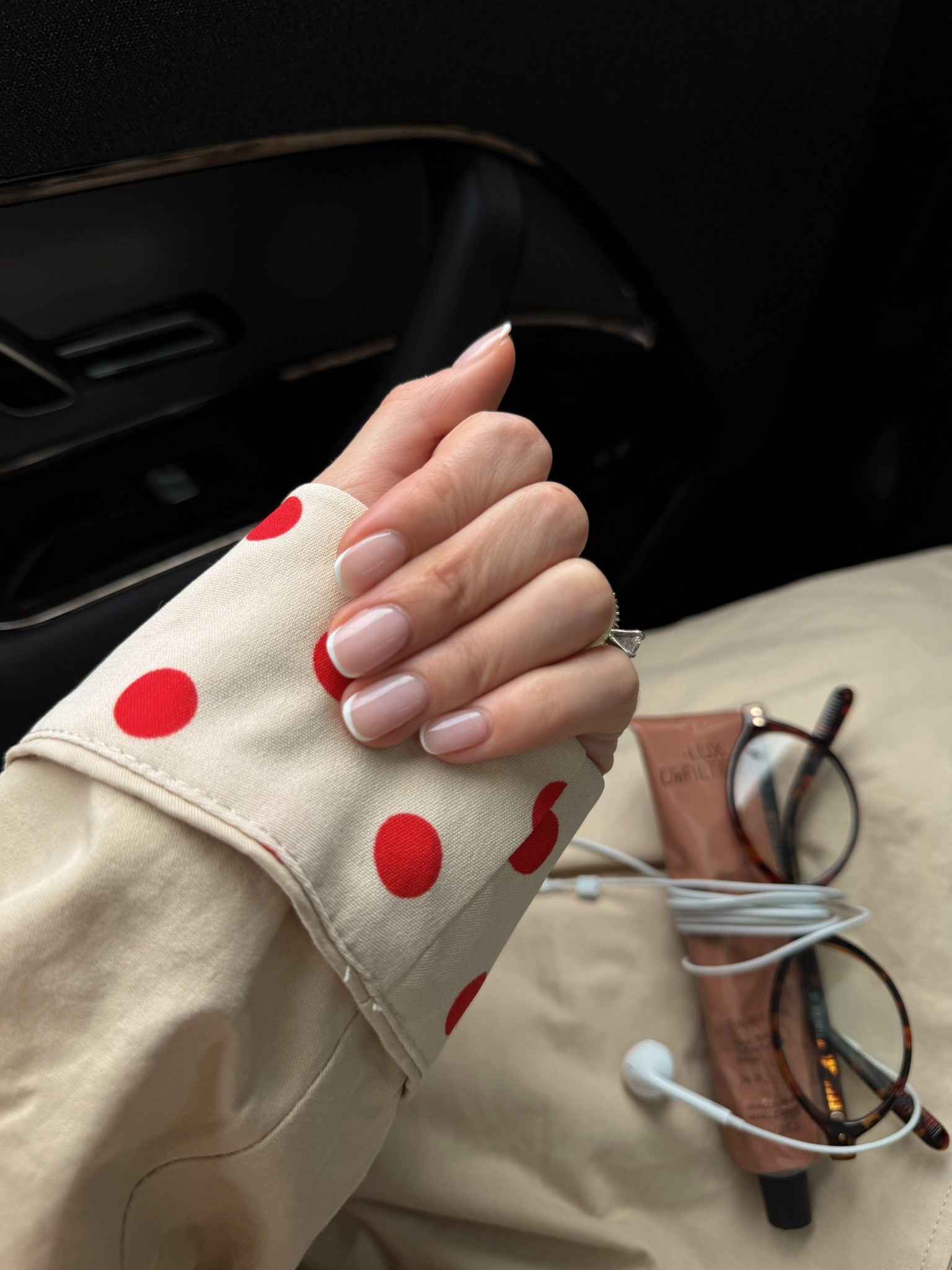 Some traveling favorites!! 💌

Amazon, blue light glasses, hand cream, traveling inspo, traveling hacks, polka dot, revolve, Aritzia, headphones, Europe, spring break

#LTKdayinmylife #LTKSeasonal #LTKTravel