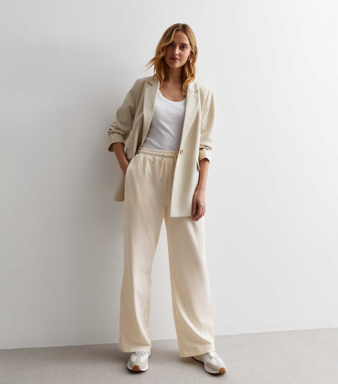 Off White Jersey Wide Leg Joggers | New Look | New Look (UK)