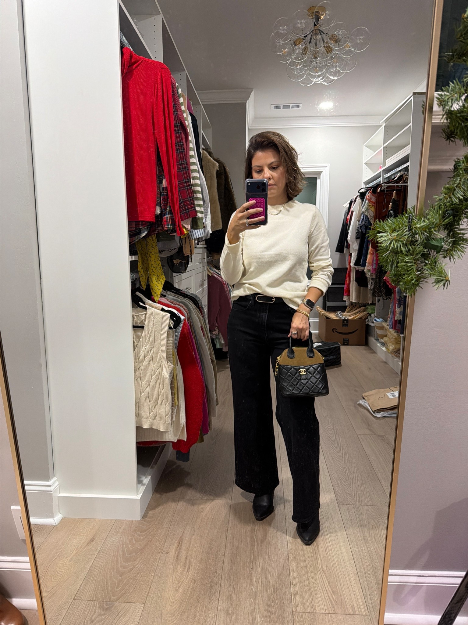 Such an easy but elevated look for dinner. Pair this outfit with a good bag and you’re ready to go! 

#LTKootd #LTKmomlife #LTKgrwm