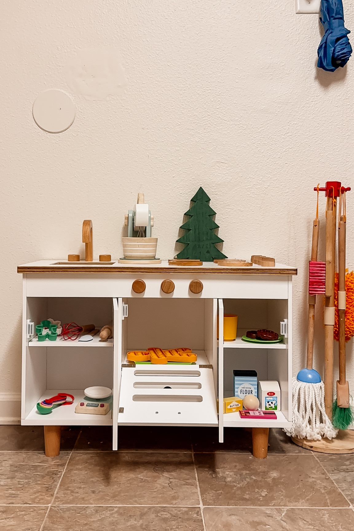 Christmas themed play kitchen rotation for 22 month old toddler twin boys

#LTKhome #LTKkids #LTKHoliday