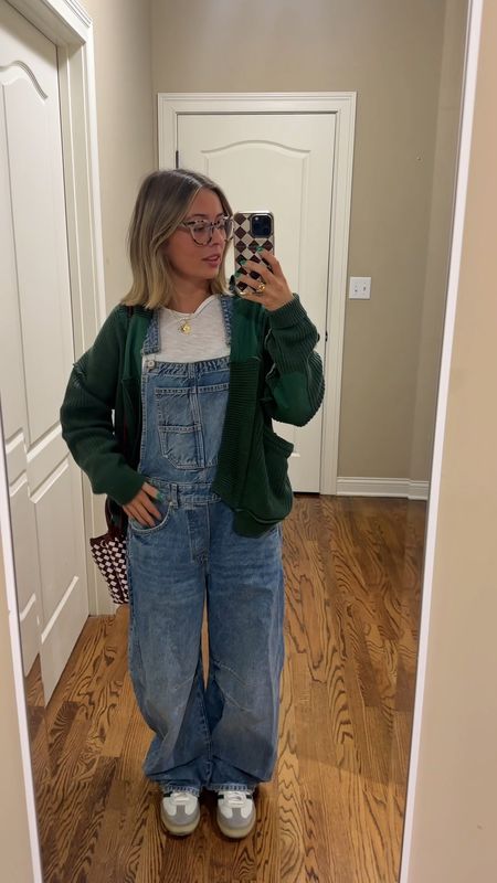 Wearing size small in the long sleeve and overalls! Size medium in the cardigan 