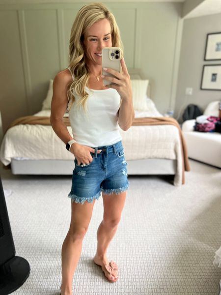 Casual summer outfit

spring fashion  spring outfit  casual outfit  everyday outfit  Amazon finds  sandals  summer outfit  jean shorts 

#LTKFindsUnder50 #LTKSeasonal #LTKStyleTip