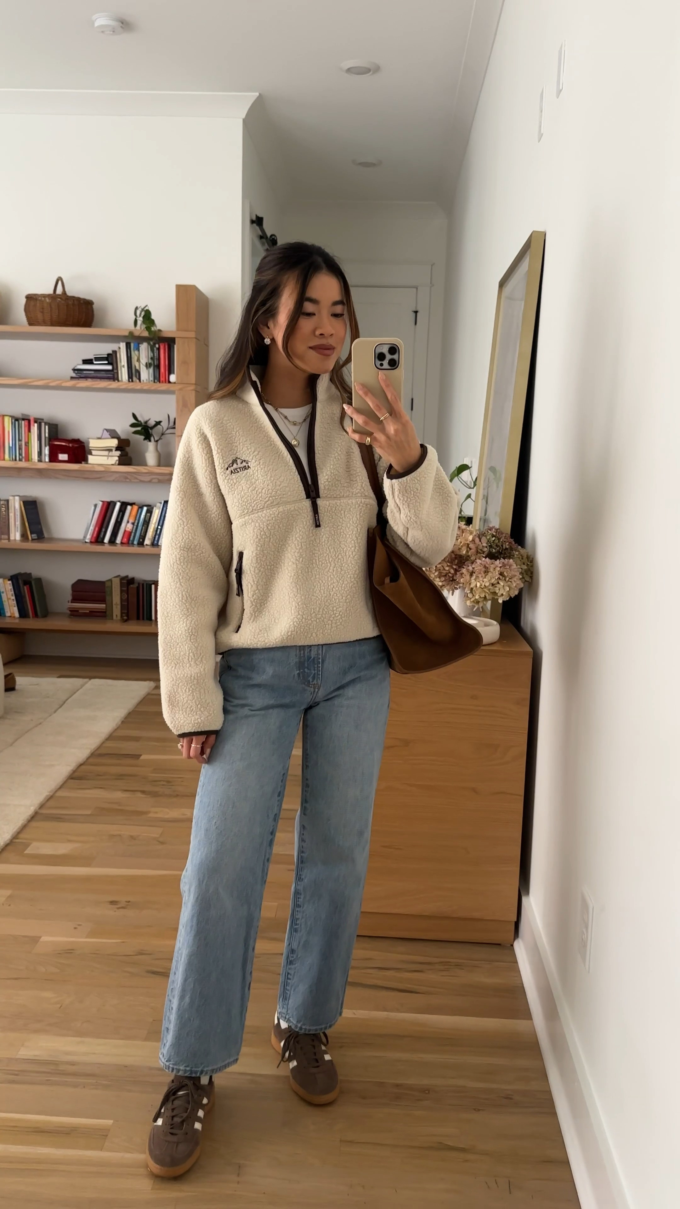 Cozy fall vibes! This @Aritzia fleece has everything you need in a fleece.

Sizing info:
-Aritzia Thermal Pro Highlands Mockneck (Size Small in mullein/ rch mca brn)
-Aritzia Denim Forum The Farrah Hi-Rise Wide Ankle Jean (Size 23 in 7 Years Bleu Taboo) 
-Aritzia HomeStretch Smooth Tune T-Shirt (Size Small in White) 


Aritzia best sellers, best pieces from Aritzia for petite, Aritzia denim for petite, what pants from Aritzia will fit if youre petite, Petite style guide, how to dress if you’re petite, Petite style, petite fashion, mom outfit, mom style, petite pants, petite outfit ideas, petite outfits, best pants for petite, petite denim, fall style, fall outfits, autumn outfit, vacation outfits, Aritzia denim for petite, Aritzia try on, fall fleece, aritzia fleece, quarter zip fleece,

#LTKootd #LTKSeasonal #LTKPetite