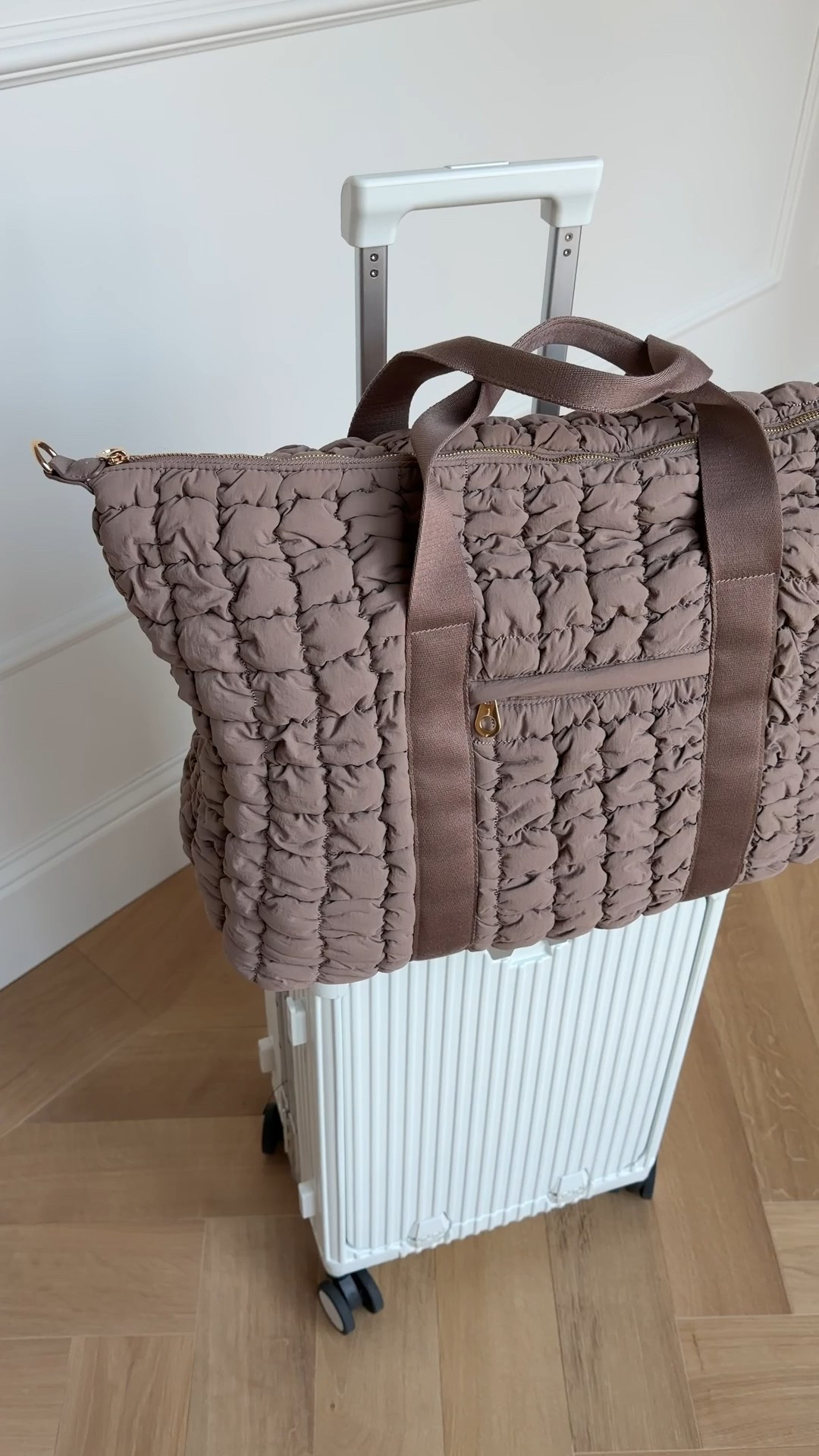 New color in my favorite travel bag 🧳🤌🏼

#LTKFindsUnder50 #LTKTravel #LTKmomlife