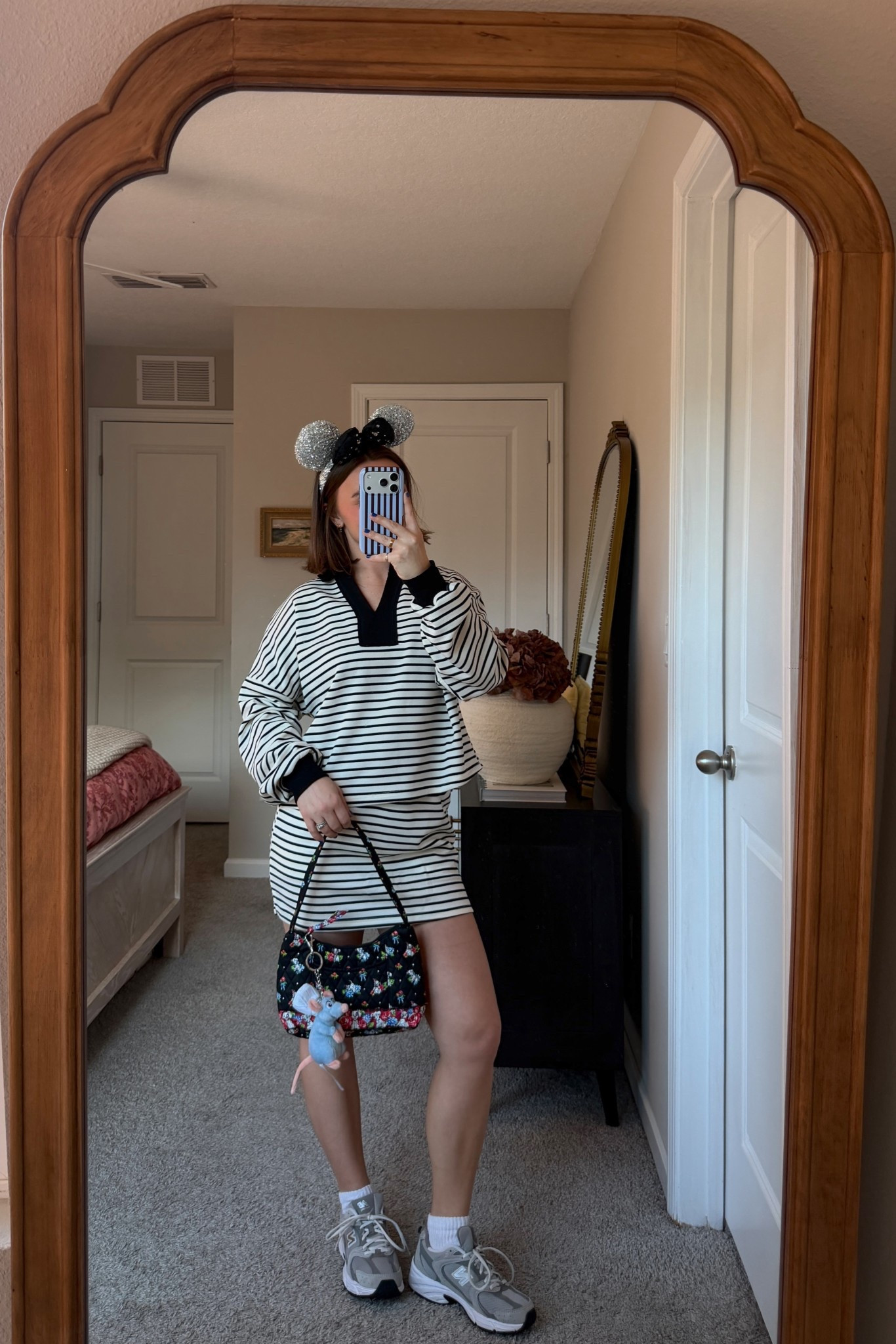 Disney outfit inspo!

Wearing a small in the set, tts it’s a skort 🙌🏼






Disney outfit, Disney park outfit, Disney style, Disney fashion, Disney girl  




#disneystyle #disneyoutfitidea #disneygirl #disneyvalentinedayoutfit #disneyootd