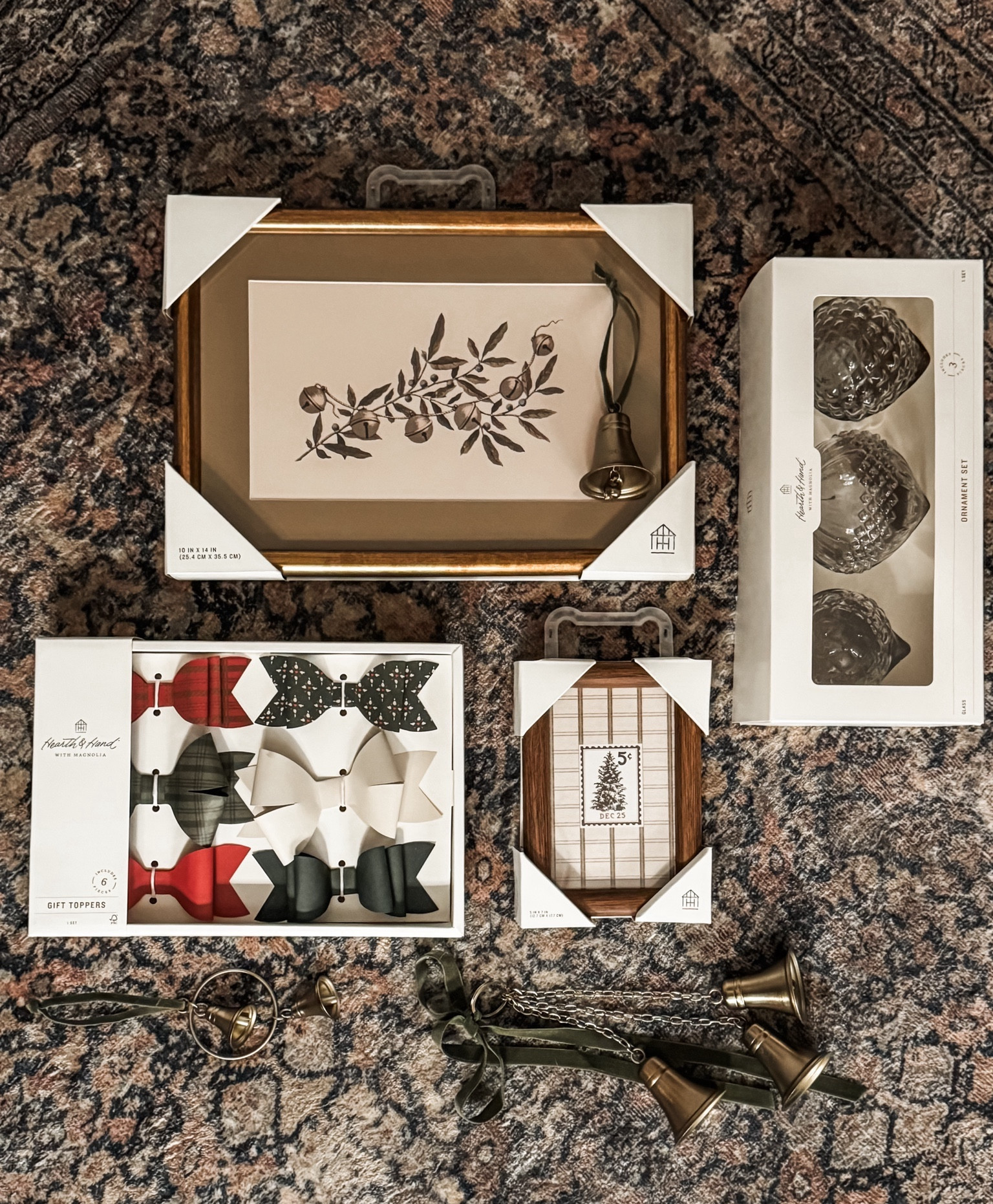 Scored these Hearth & Hand with Magnolia Christmas finds today! ♥️🌲

#christmasart #christmasornaments #holidaybells #ornaments #wrappingpaper #gifttopper #hearthandhand #targetchristmas

#LTKHoliday #LTKSeasonal #LTKHome