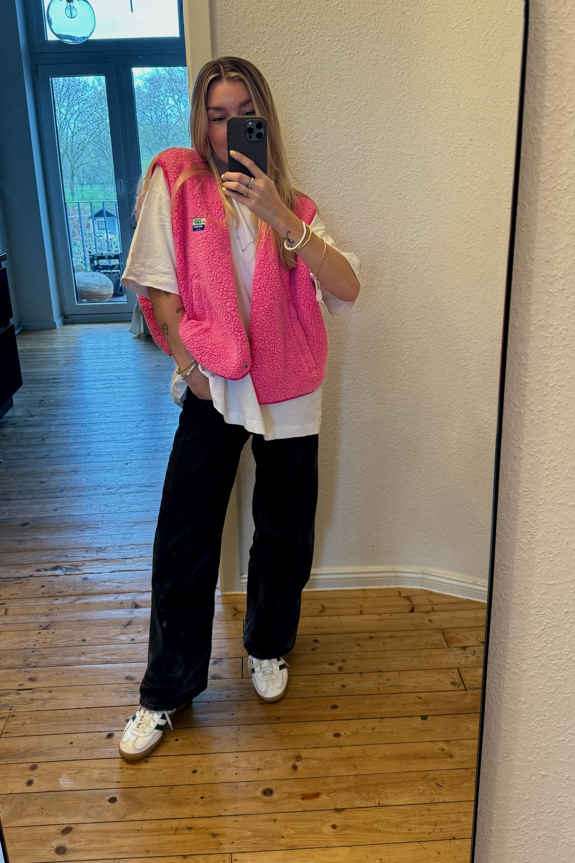 Lieblingsweste 🥰


#LTKspring #LTKstyletip #LTKdeutschland