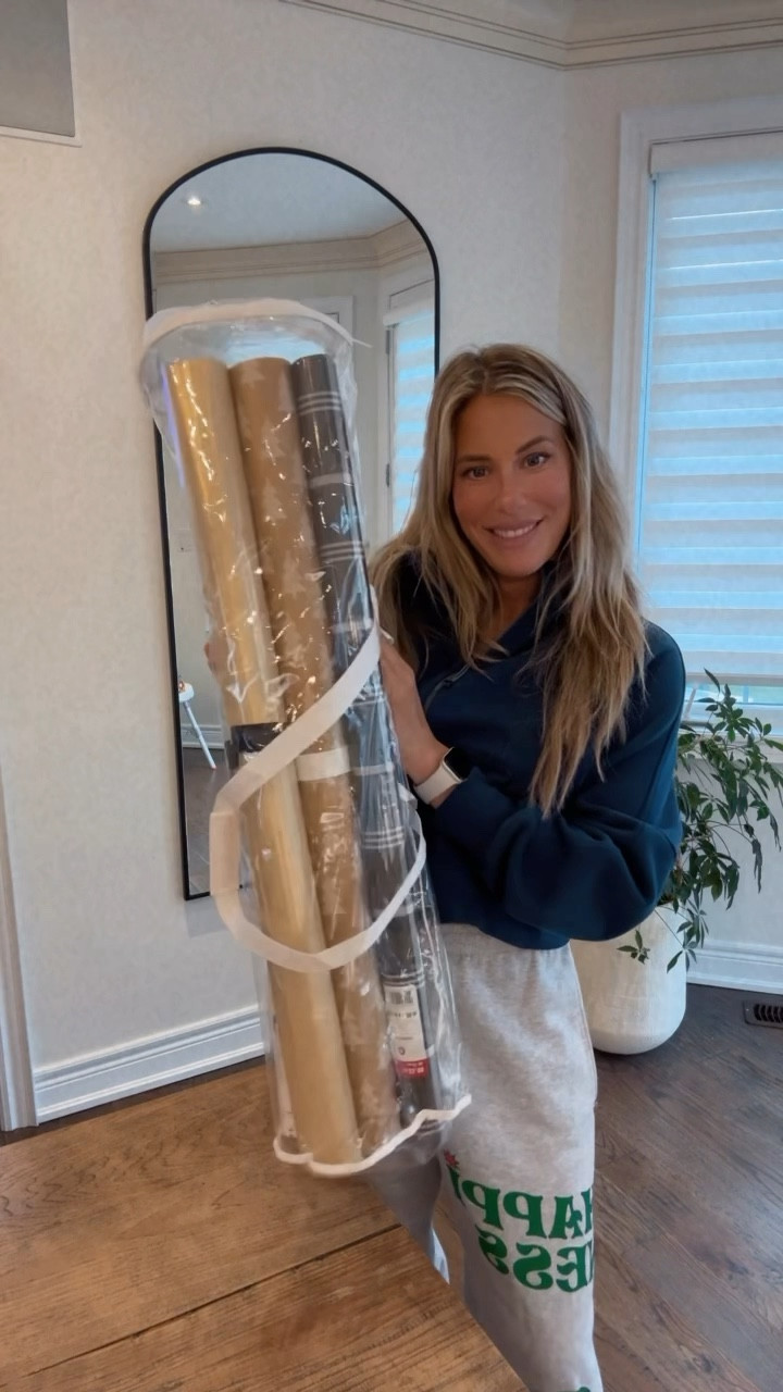 Christmas finds
Amazon finds
Holiday finds
Wrapping paper 
Christmas organization 

#LTKSeasonal #LTKHoliday #LTKHolidaySale