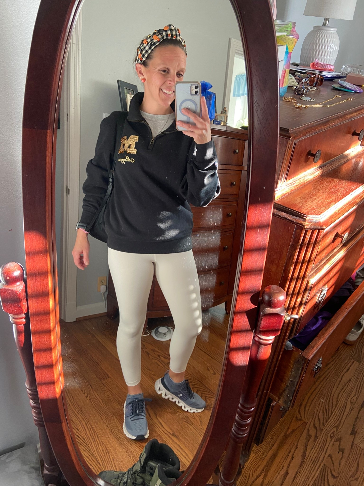 These athleta leggings are on sale, $59 reg $83.  I have a pair, and I love them; very soft and sleek, the waist band doesn’t roll.  There are any colors available with lots of sizes too. 


#athleta #athletasale #leggings #salefinds #LTKHalloween #halloweenheadband #fallheadband 




#LTKStyleTip #LTKSaleAlert #LTKFindsUnder100