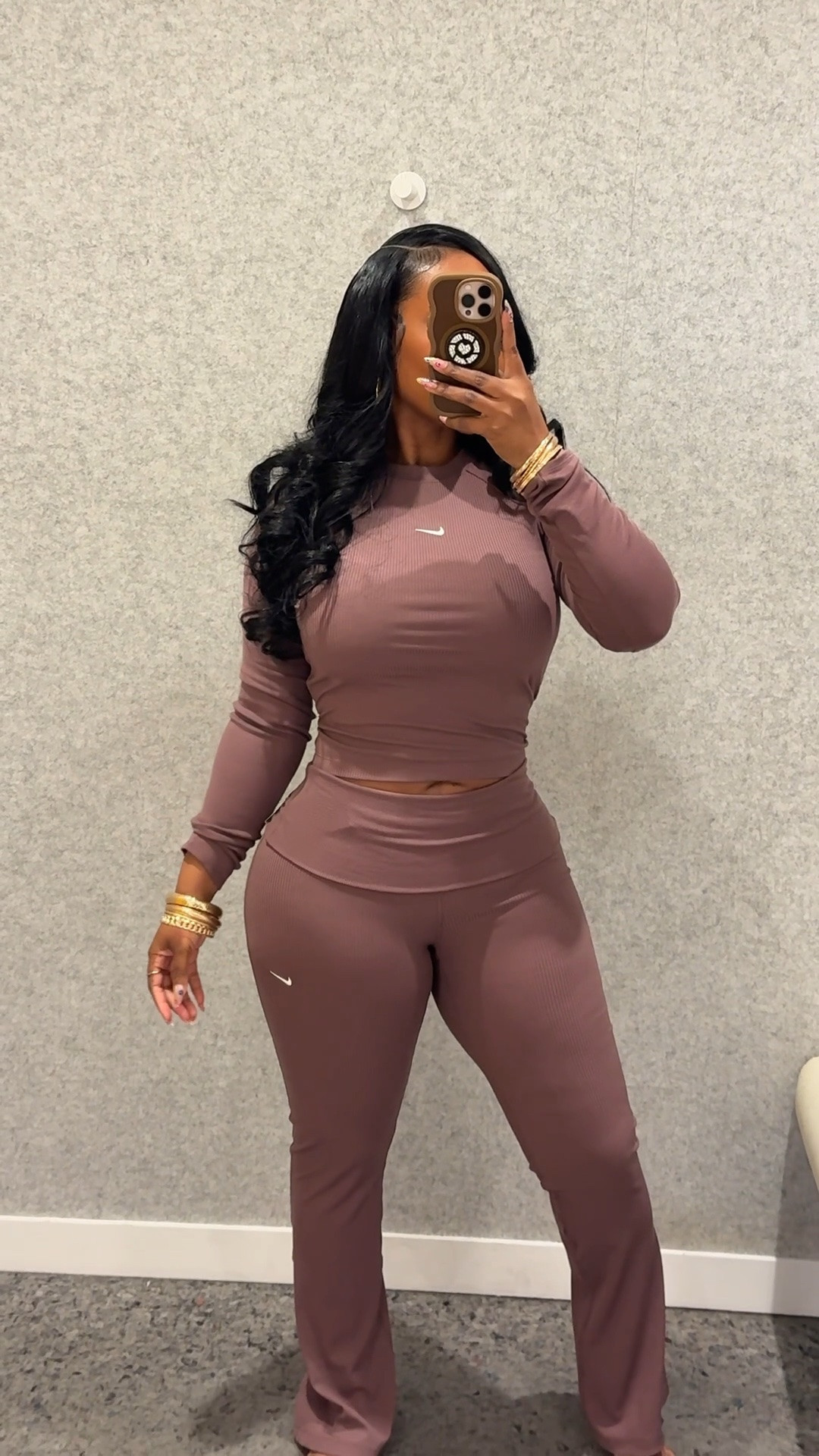 🙌🏾🤎✨Wearing a medium in the top and bottom. The leggings are stretchier than the top🤍✨

#LTKActive #LTKPetite #LTKootd
