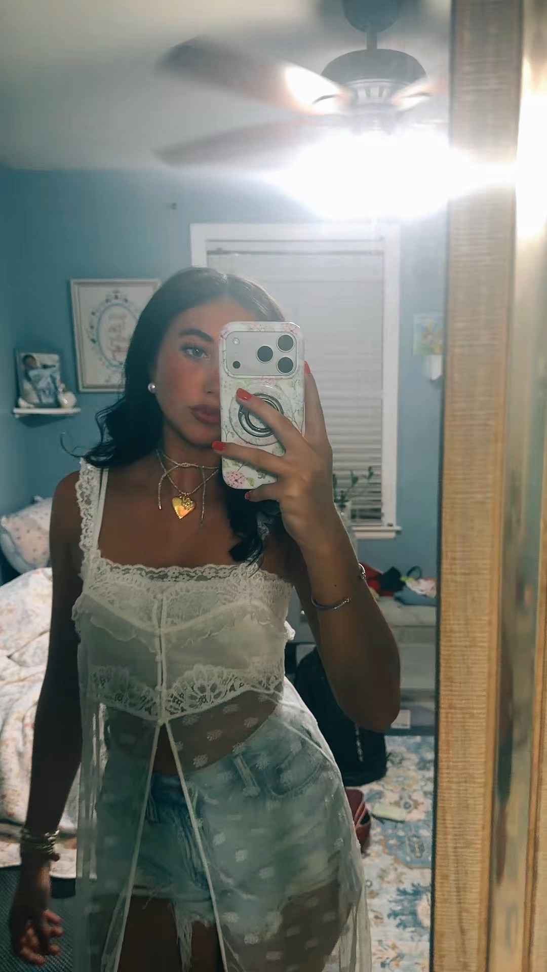 Ignore the outfit. The necklace is what’s shining✨

#LTKootd #LTKgrwm #LTKvlog