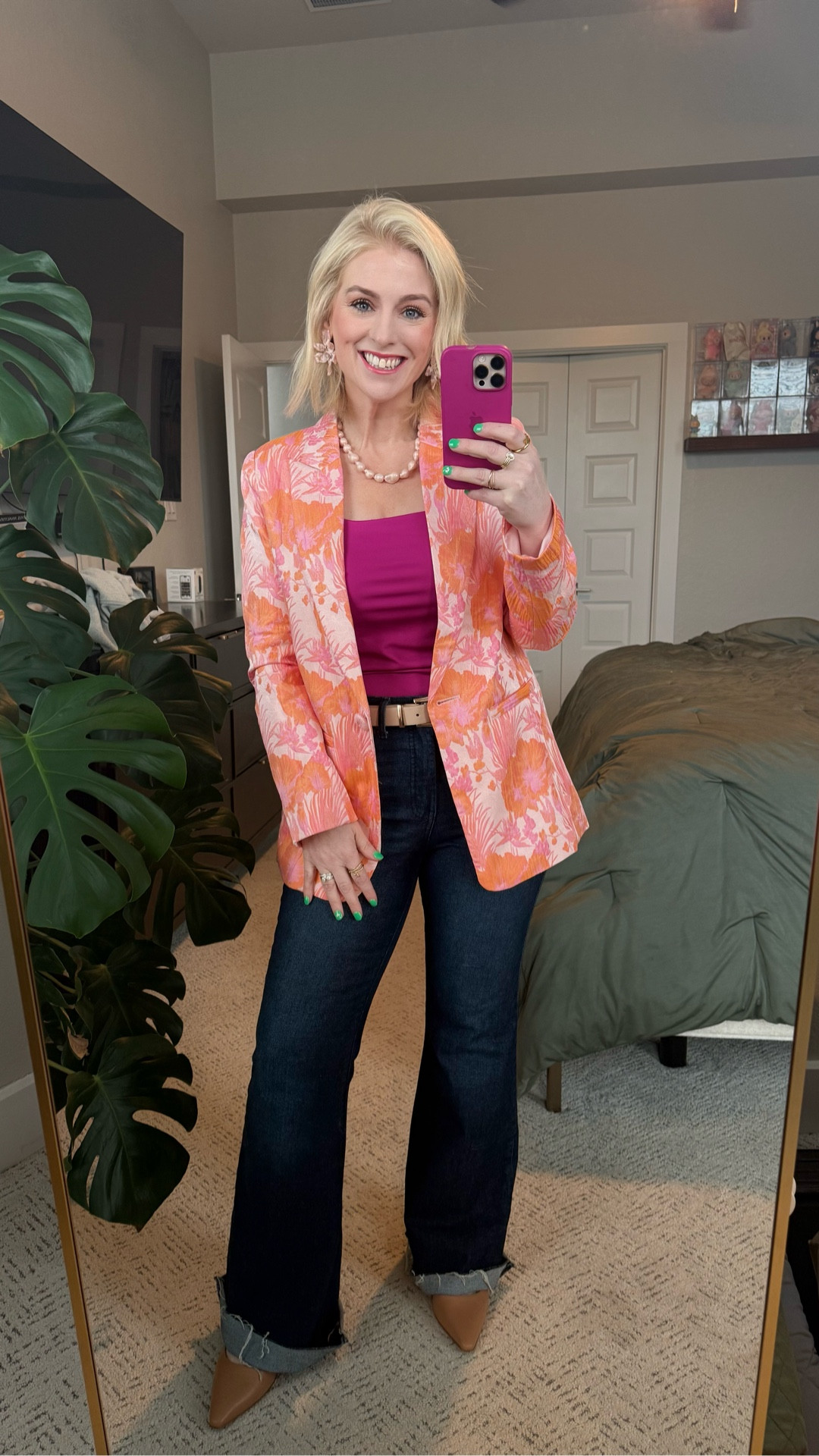 VIBRANT was the theme, and I understood the assignment!  💗🍊

This pink + punchy orange combo is giving main character energy and I am HERE for it. The floral blazer makes such a statement, and paired with this bold tank and dark flare denim? Obsessed.

Linking this whole look (and some similar options) for those of you who are ready to turn heads too 💕

#LTKMidsize #LTKWorkwear #LTKootd