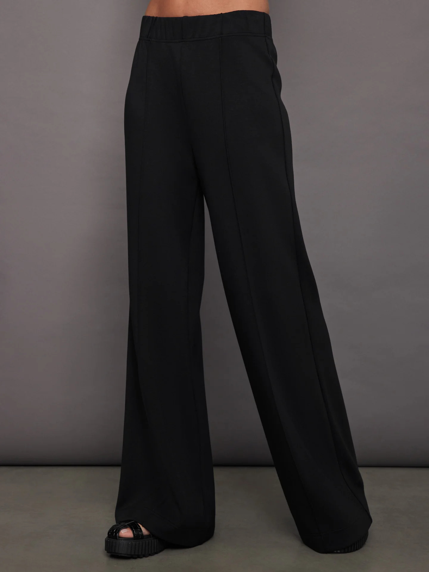 Pintuck Knit Pant in Interlock - Black | Carbon38