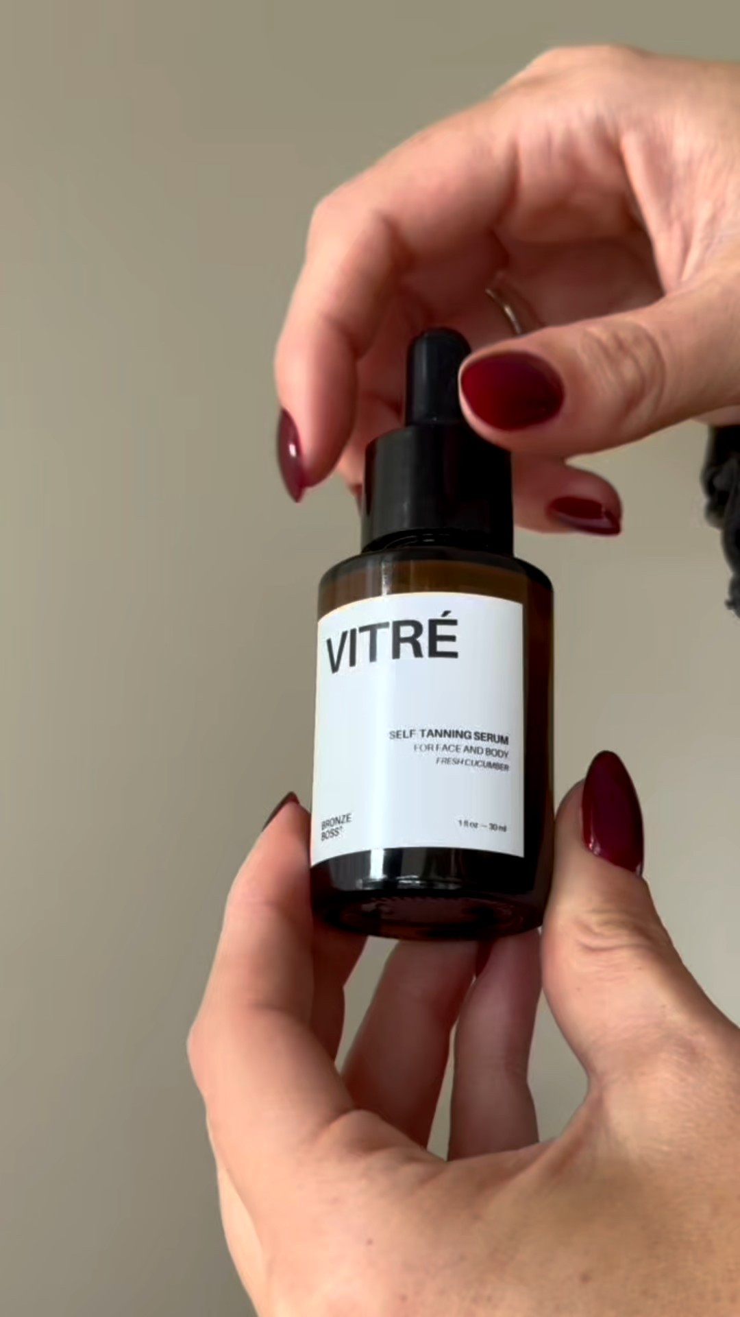 I've been using Vitrè by @bronze.boss lately to keep a light, natural glow through fall.
Formulated with skincare ingredients like Cucumber Extract, Green Tea, Squalane, and Hyaluronic Acid - it's lightweight, non-comedogenic, and develops gradually overnight for a natural glow by morning.

#BronzeBoss #TheSunlessExperts 

#LTKTravel #LTKBeauty #LTKGiftGuide