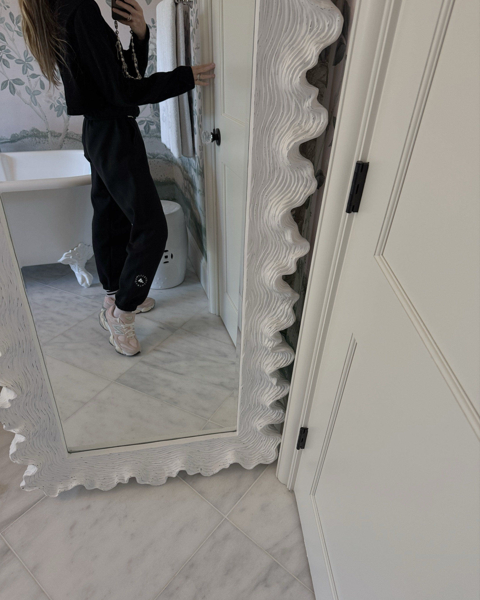 Sweatpants x cropped shirts is the look as of late. 

#LTKdayinmylife #LTKgrwm #LTKActive