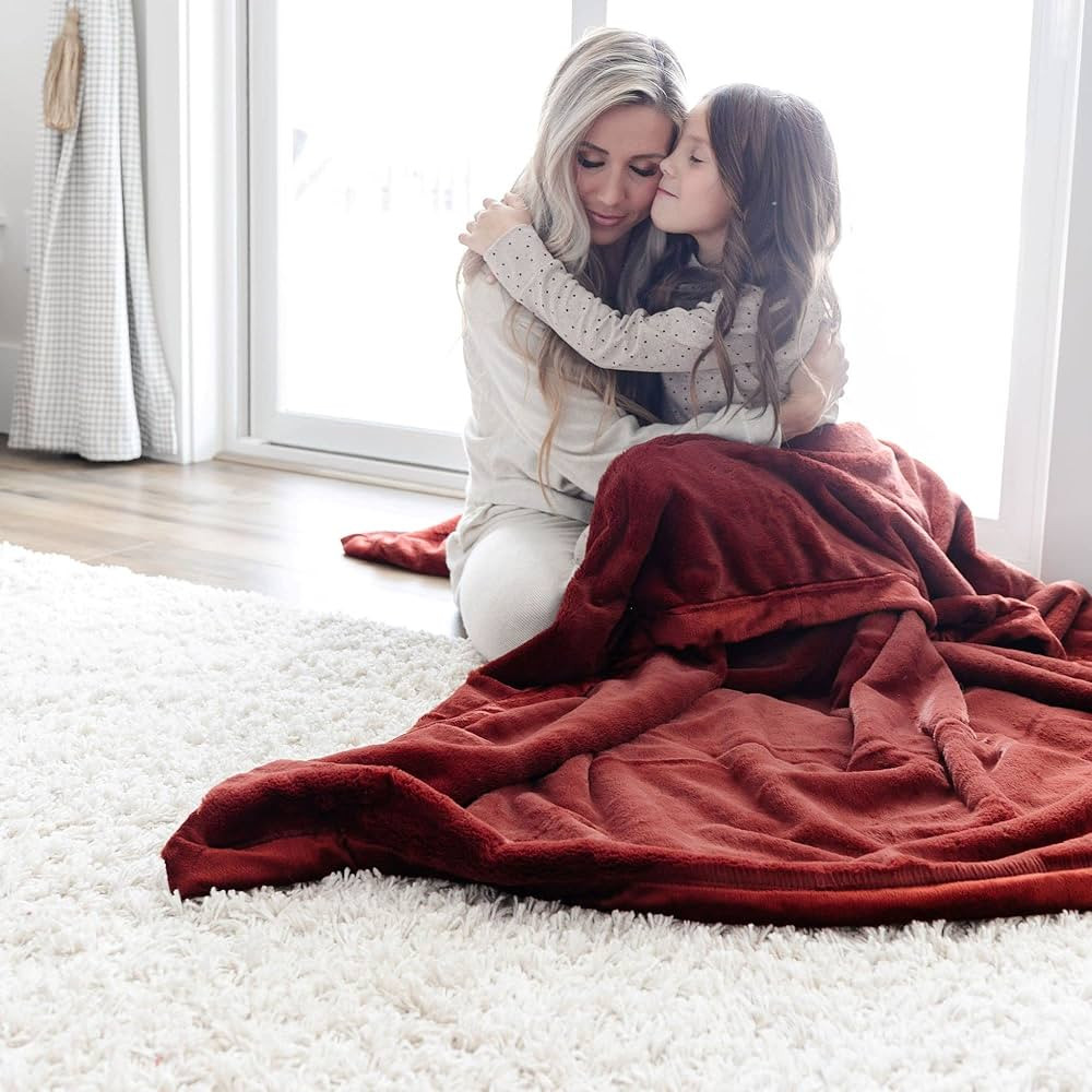 SARANONI Oversized Super Soft Comfy Lush 60" x 80" Adult Extra Large Blanket, (Sedona) | Amazon (US)