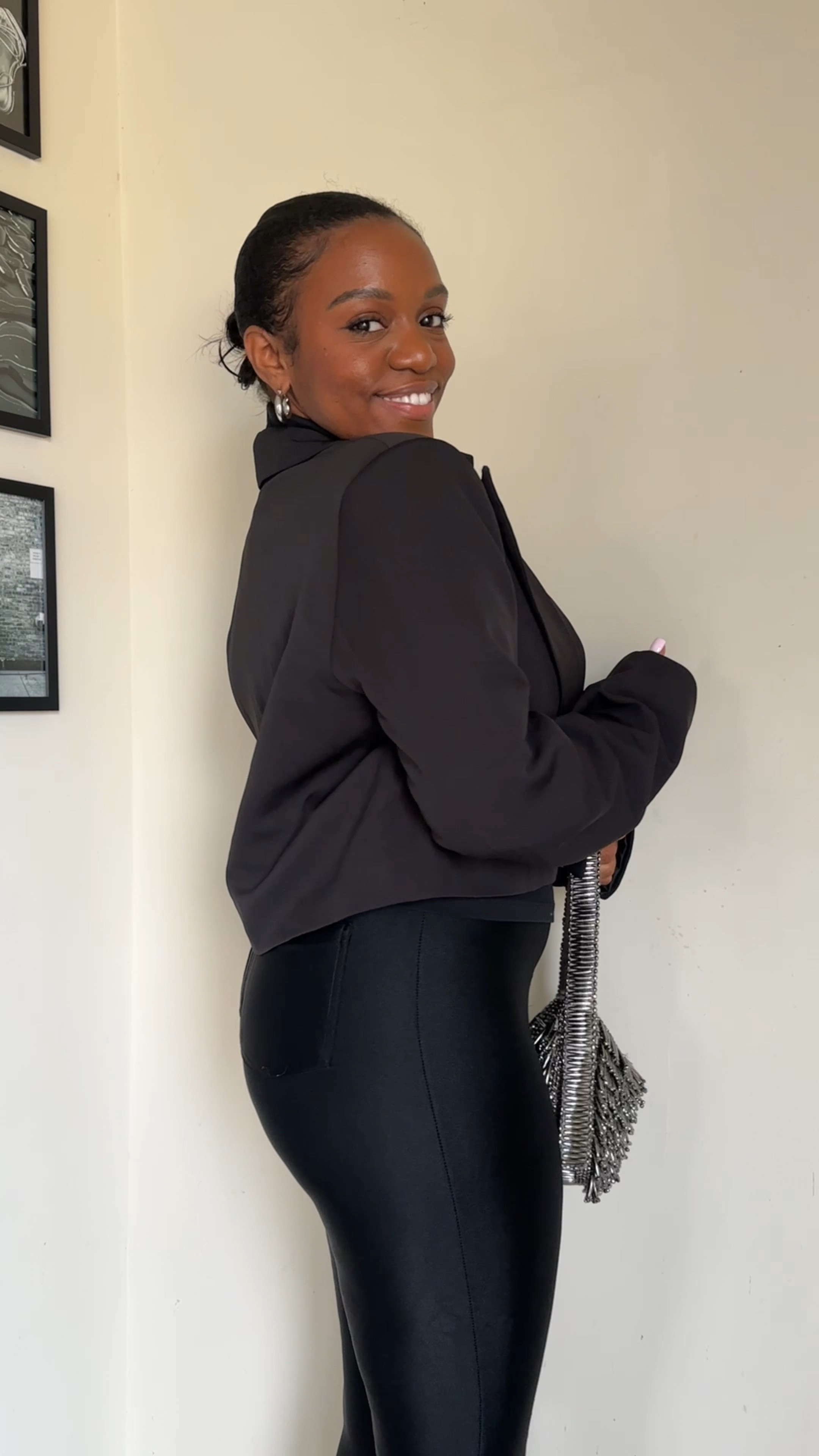 All black doesn’t have to be boring! This outfit gives some texture and sparkle🥹🫶🏾 

#LTKstyletip #LTKfindsunder100 #LTKitbag