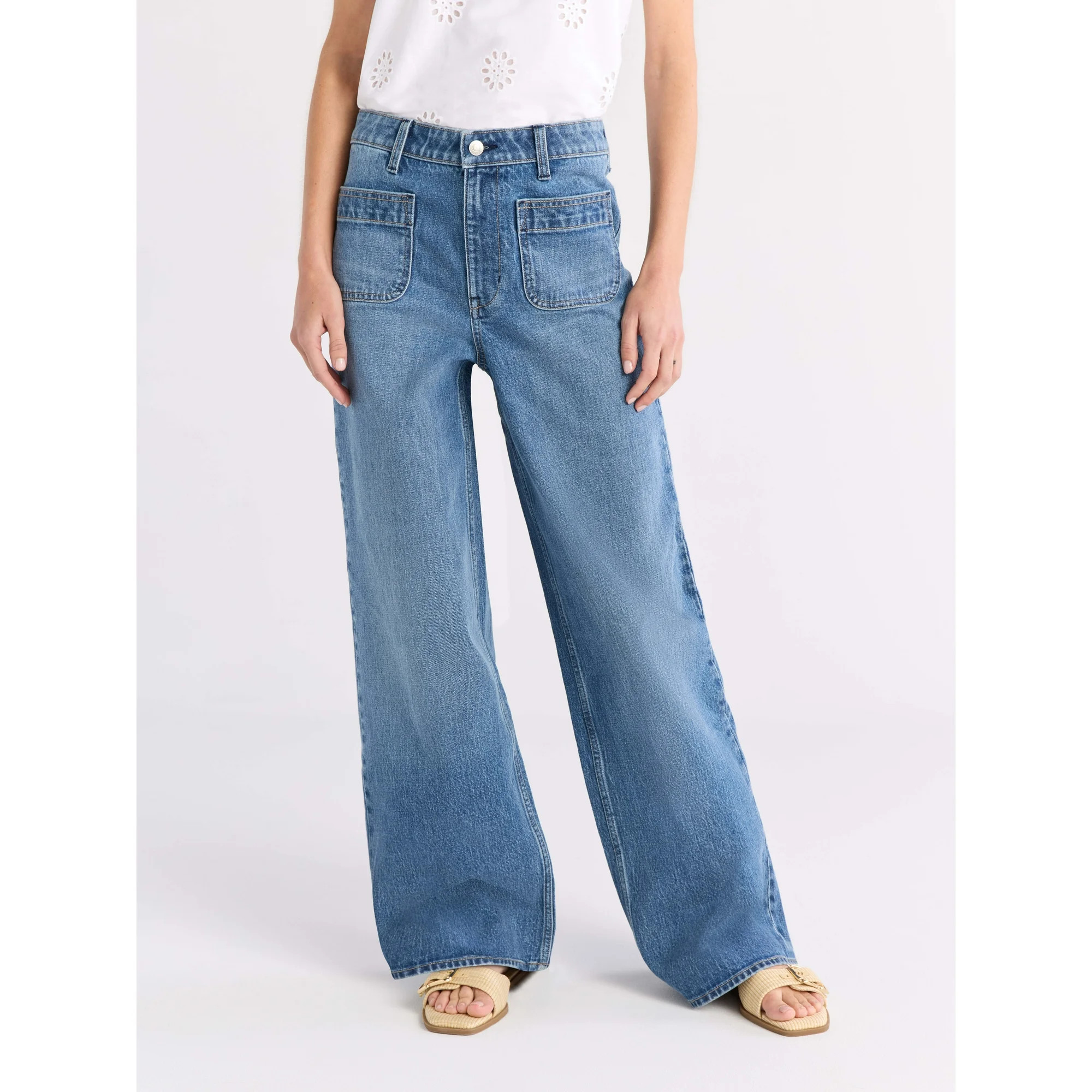 Free Assembly Women's and Women's Plus Wide Leg Jeans with Patch Pockets, 30", 32", and 34" Insea... | Walmart (US)
