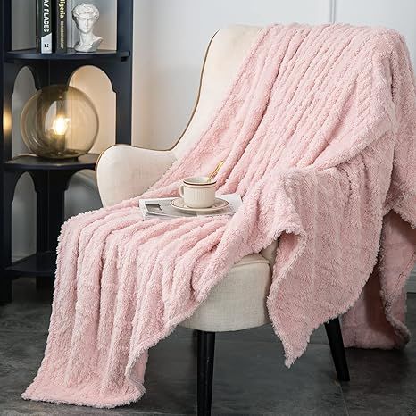 DaysU Sherpa Fleece Blanket, Throw Blanket for Couch, Sofa, Bed, Lightweight Soft Cozy Warm Fuzzy... | Amazon (US)