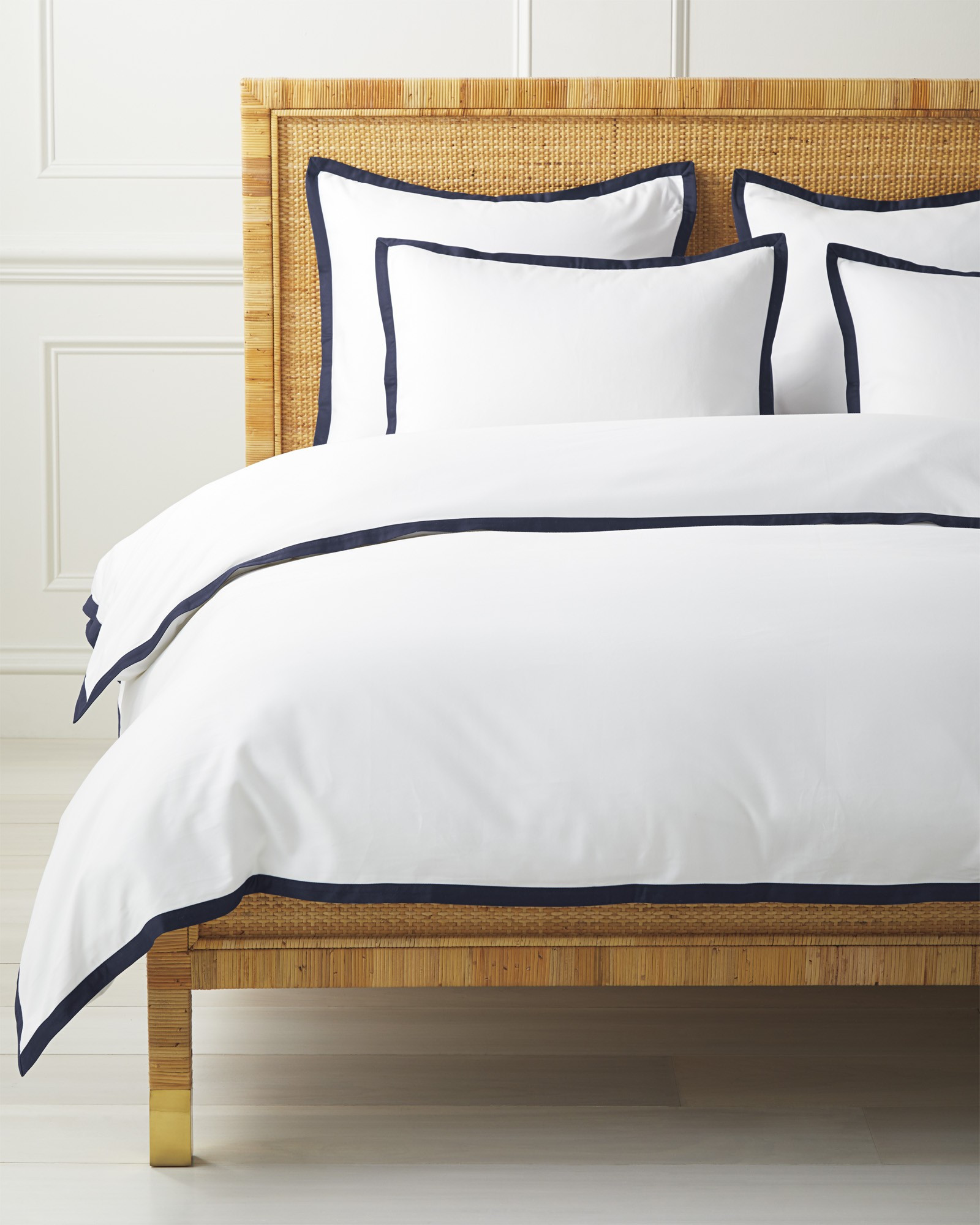 Border Frame Duvet Cover
        BDU28-F | Serena and Lily