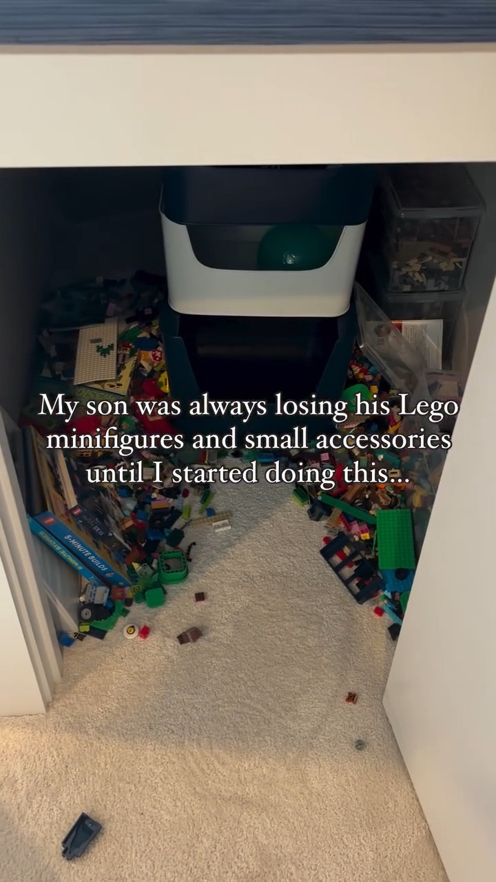 No more searching through large bins to find that little lego accessory 💙

Comment shop

#lego #legostorage #getorganized #playroomorganization #boysroom #toyorganization #momlife #boymom