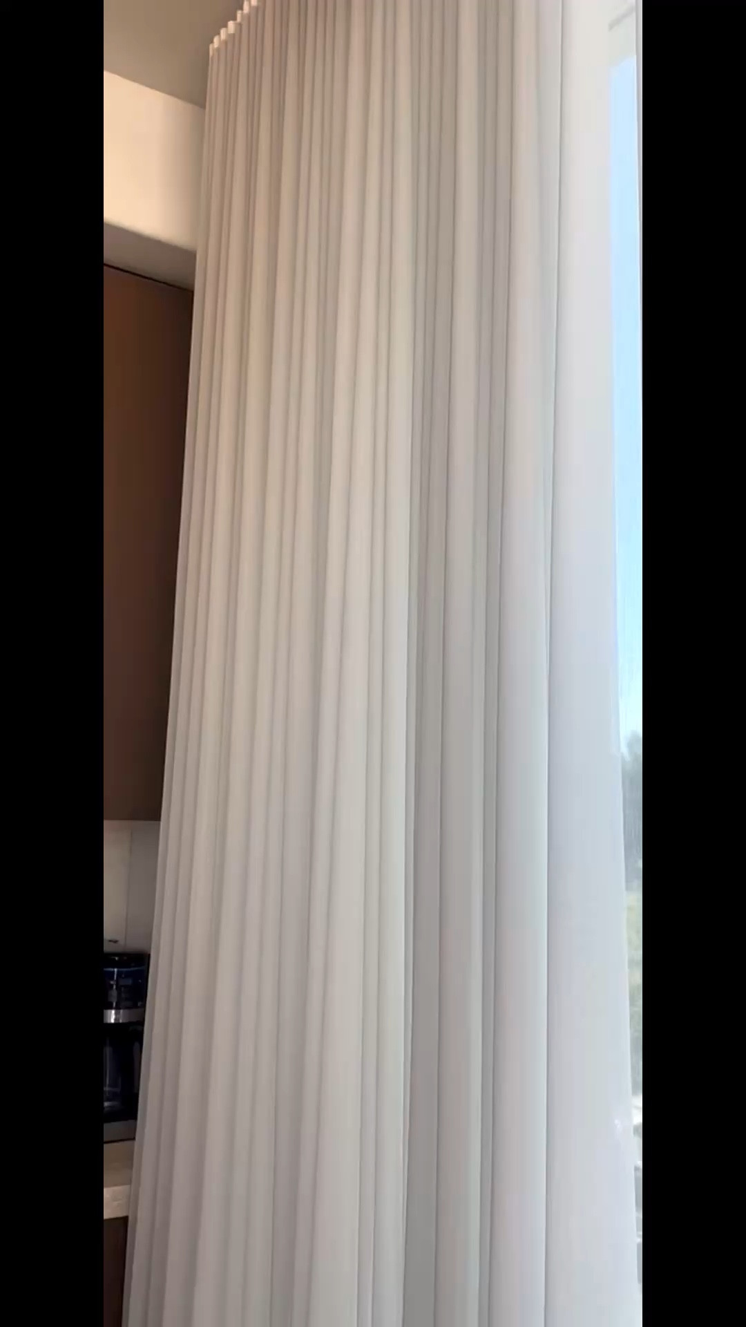 Morning light through sheer drapes — soft, calm, and the perfect way to start the day. Linked here.

⸻


#SheerDrapes
#MorningLight
#SoftLight
#WindowStyling
#CalmLiving
#ElegantInteriors
#LTKHome

#LTKFestival #LTKHome #LTKdayinmylife