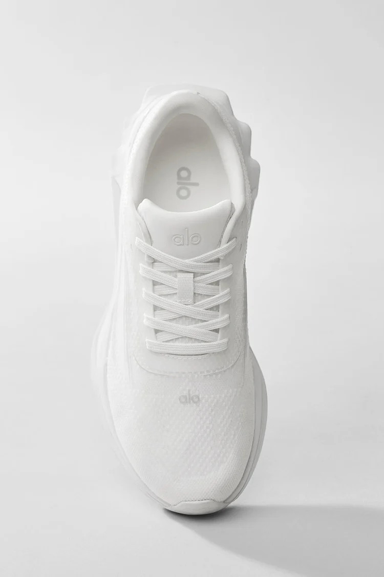 Alo Runner - White/White | Alo Yoga (US)