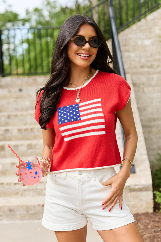 today only: FREE graphic tee with orders $125+ | Pink Lily